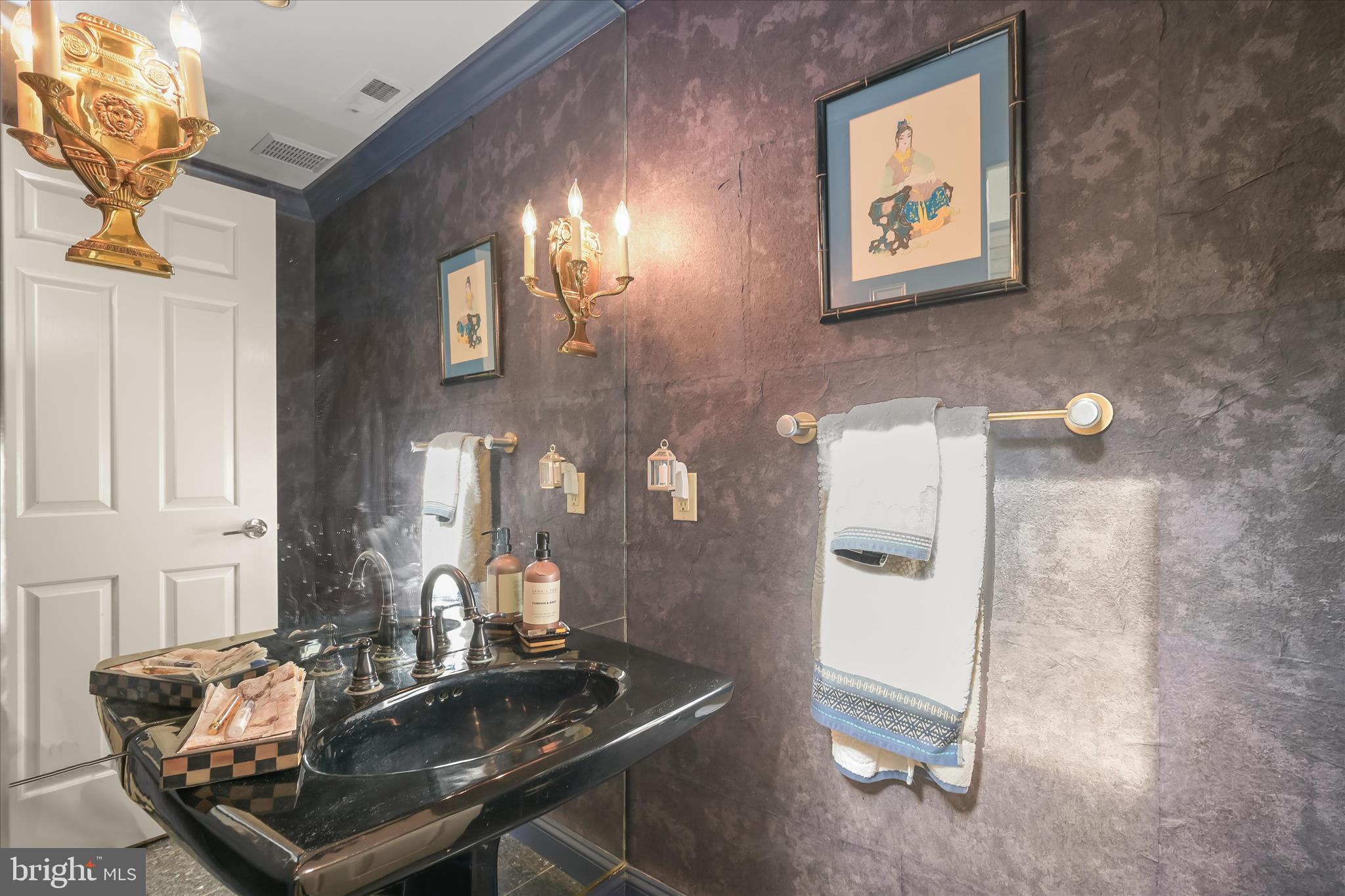 WORTHINGTON VALLEY - Residential