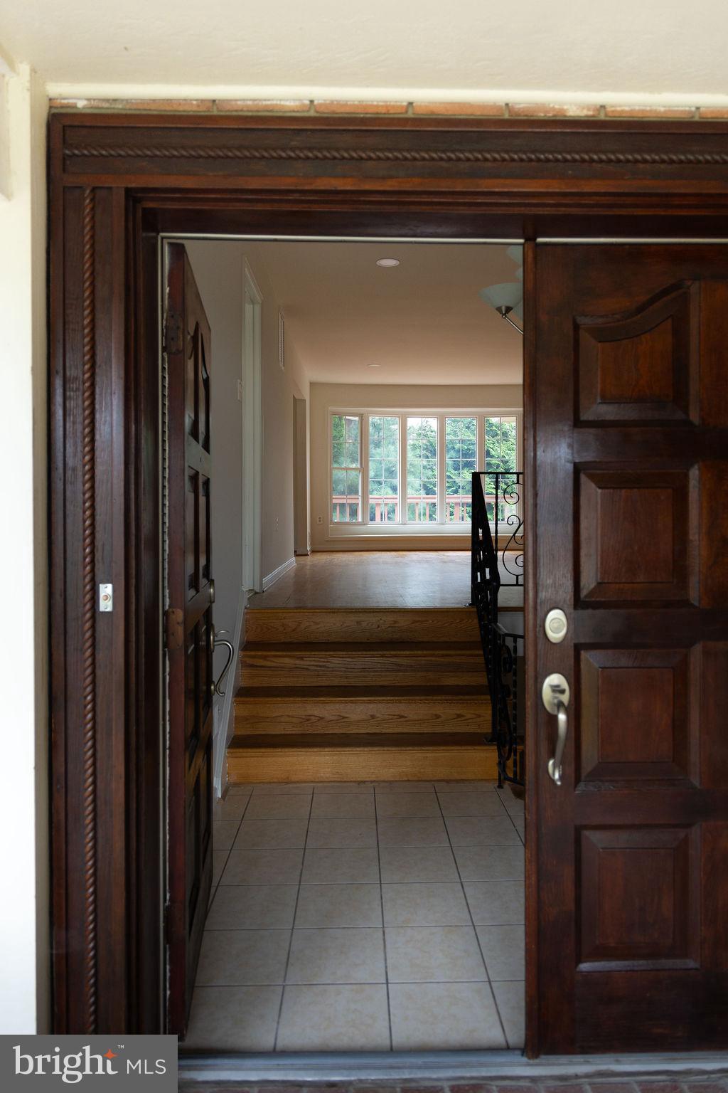 THE OAKS AT MCLEAN - Residential Lease