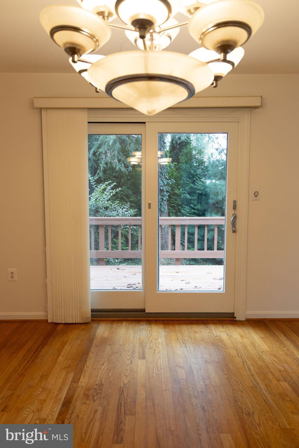 THE OAKS AT MCLEAN - Residential Lease