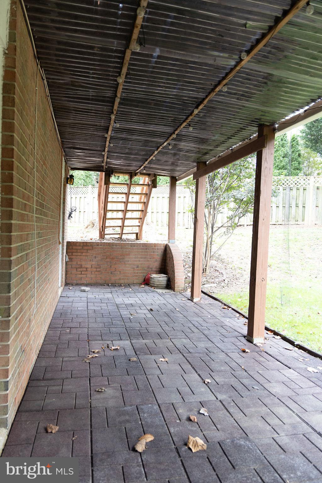 THE OAKS AT MCLEAN - Residential Lease