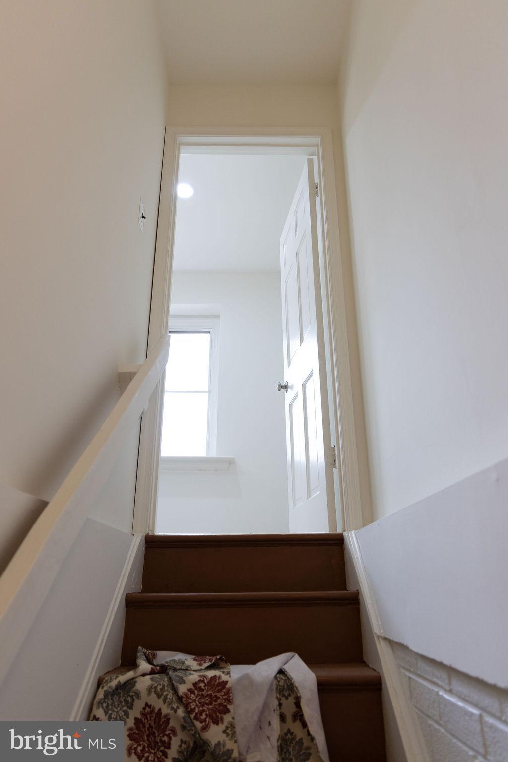 THE OAKS AT MCLEAN - Residential Lease