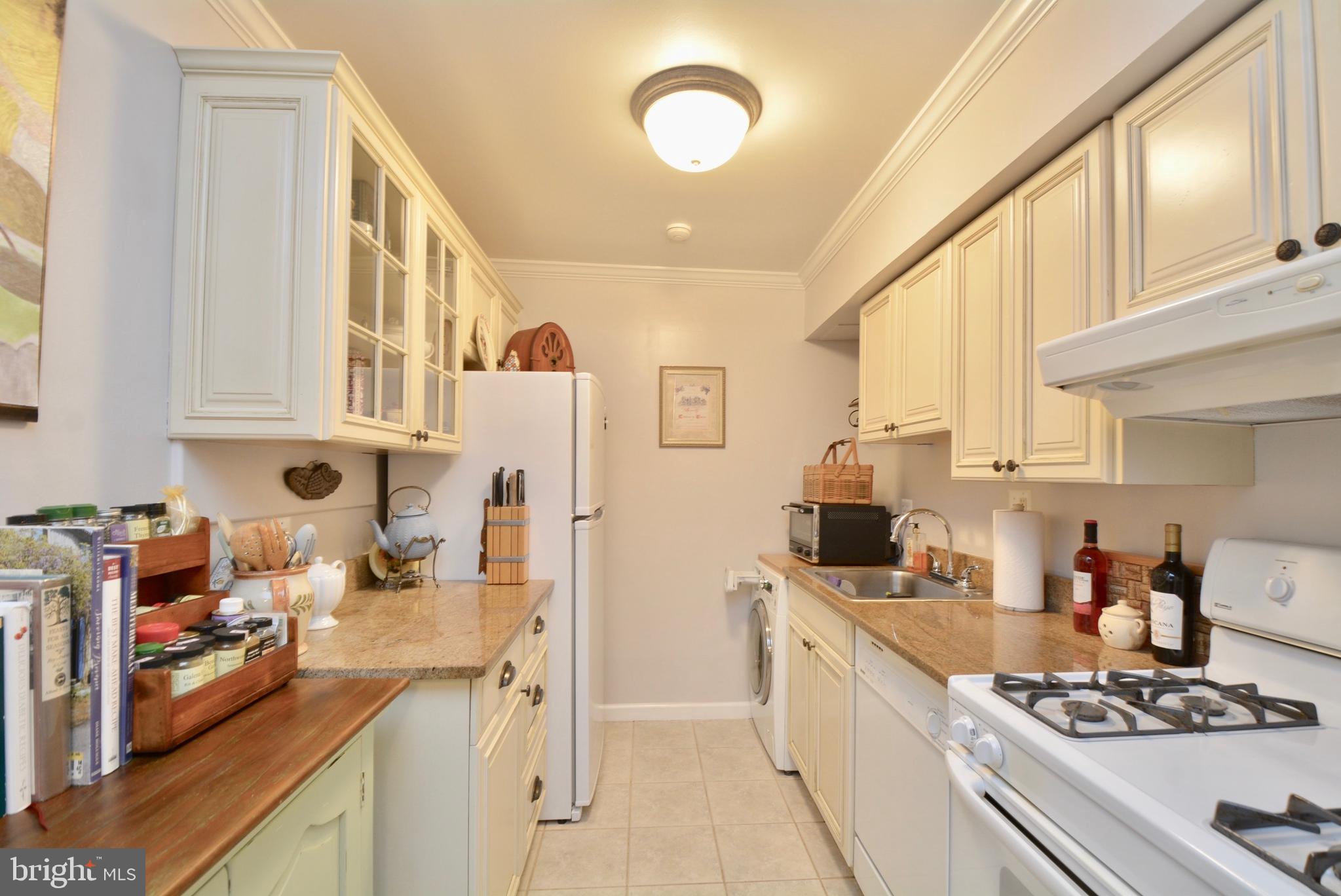 FALLS CHASE - Residential