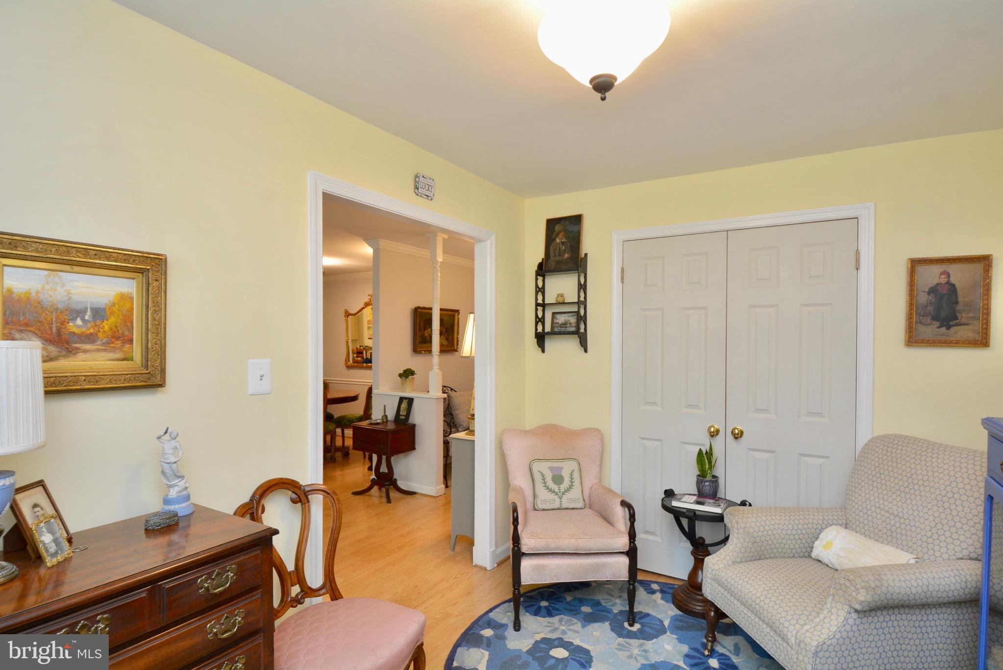 FALLS CHASE - Residential