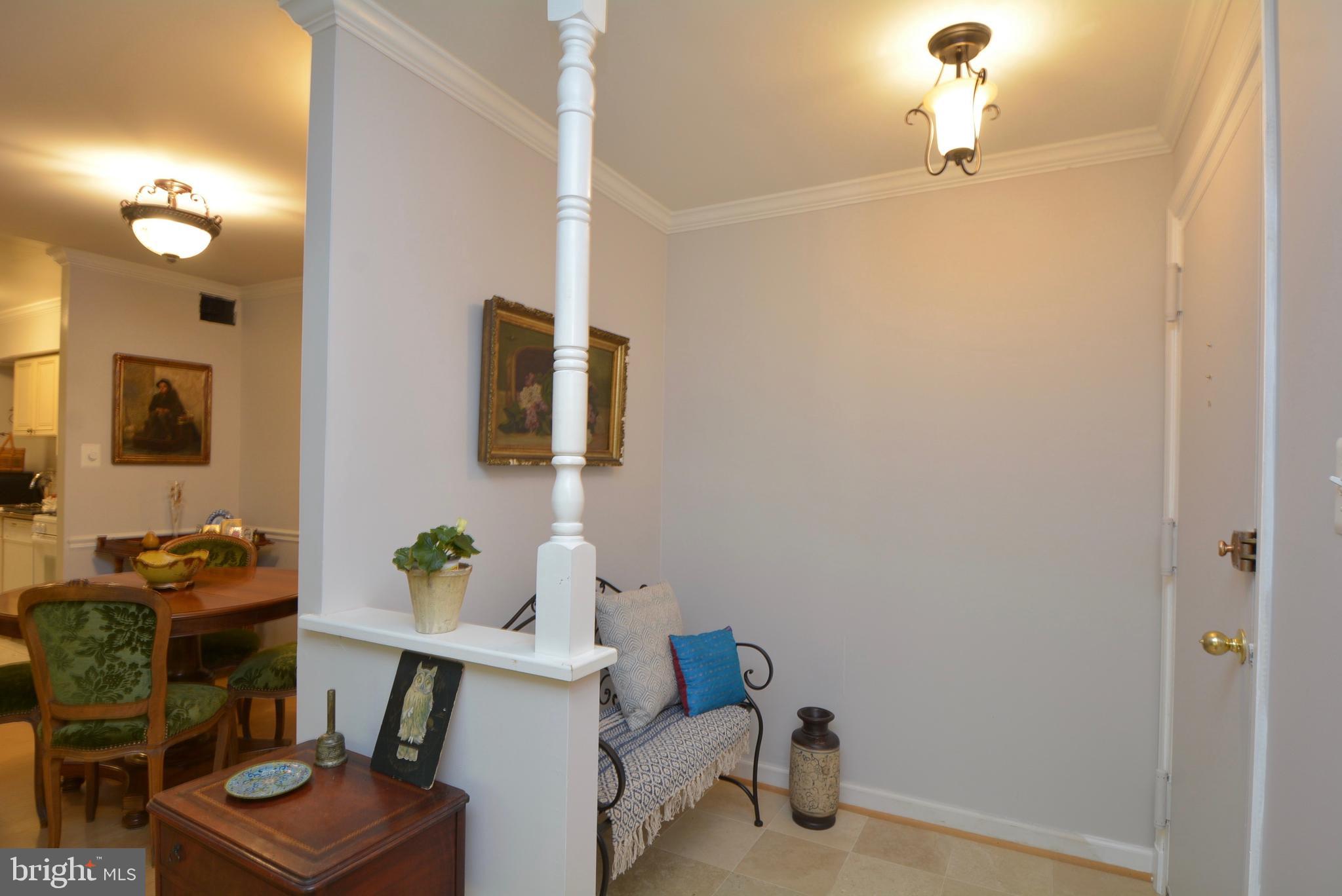 FALLS CHASE - Residential