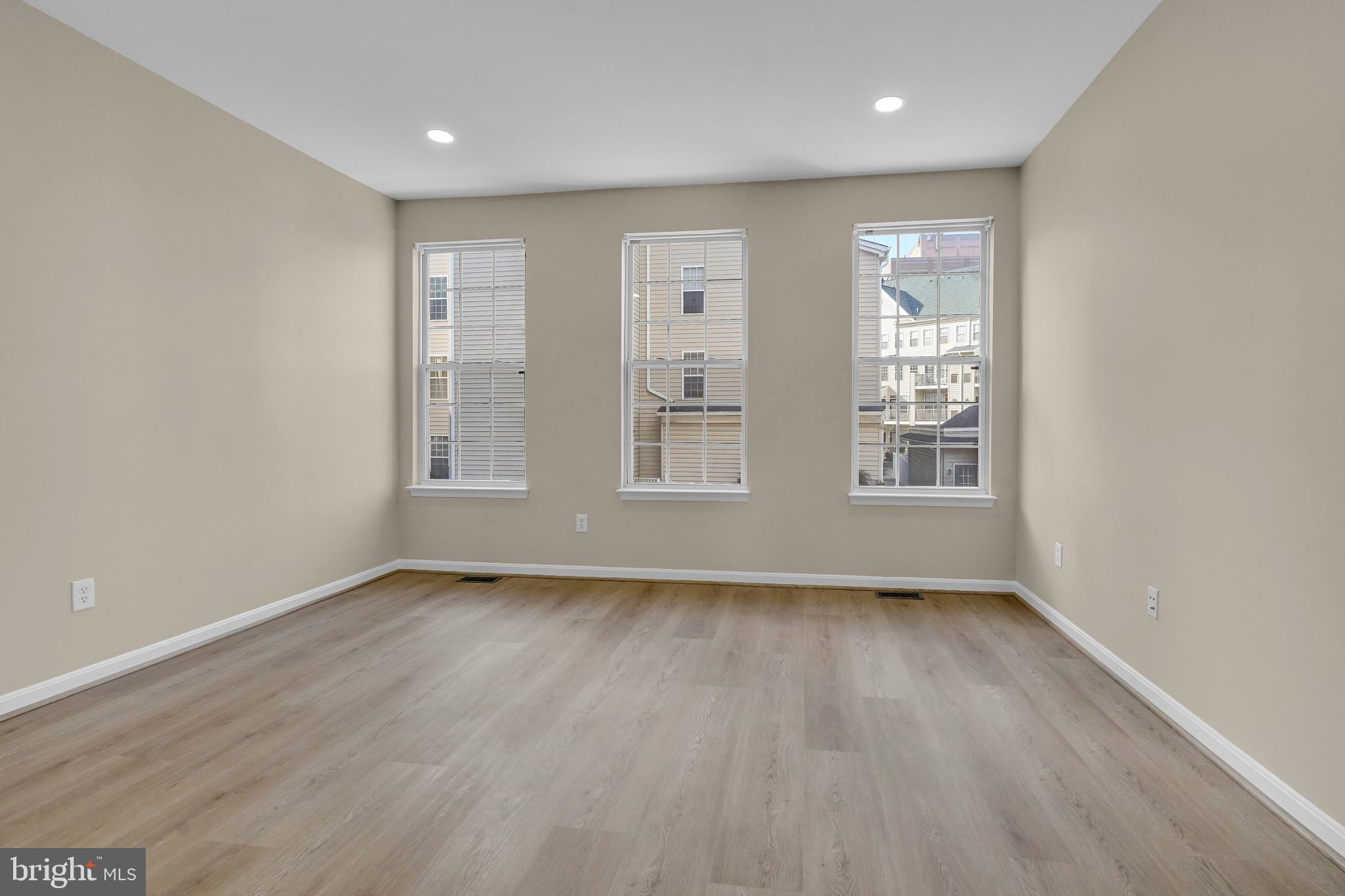 WESTBRIAR PLAZA - Residential