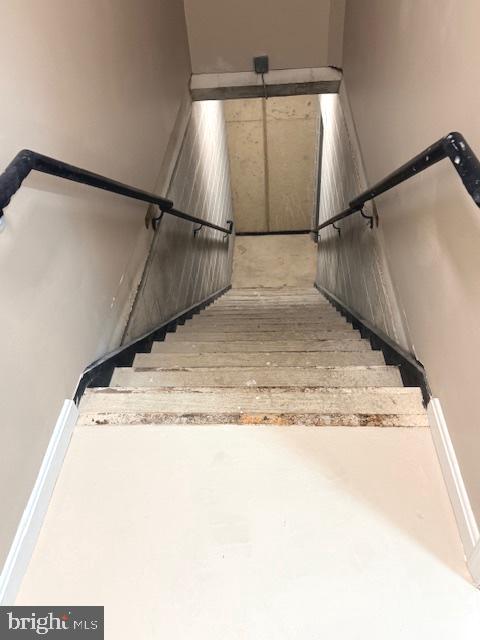 WESTBRIAR PLAZA - Residential