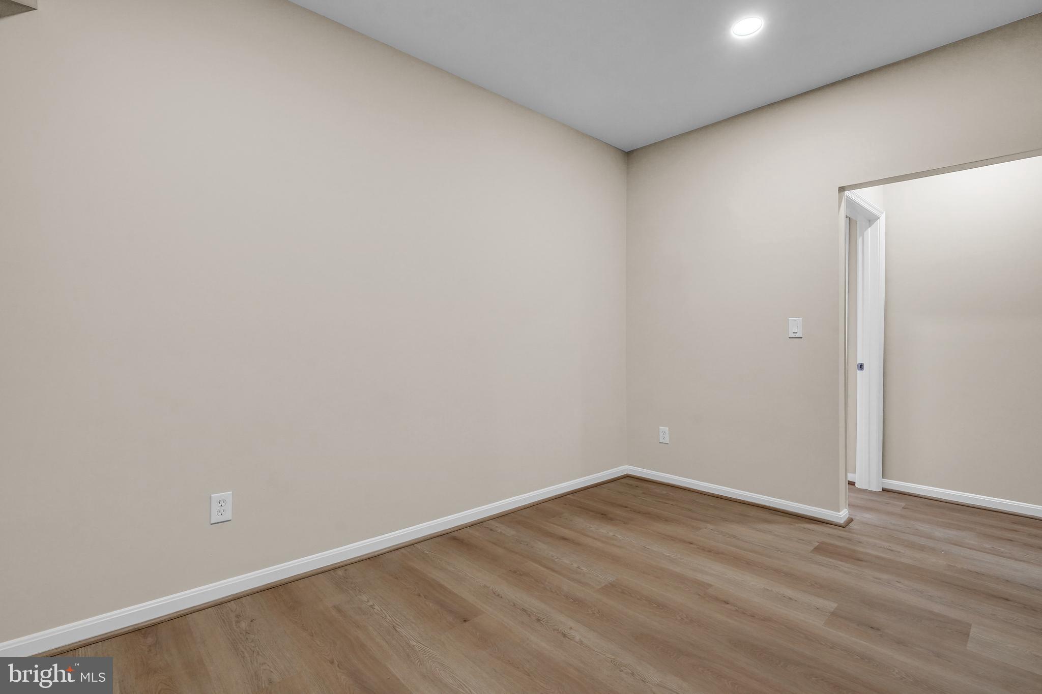 WESTBRIAR PLAZA - Residential