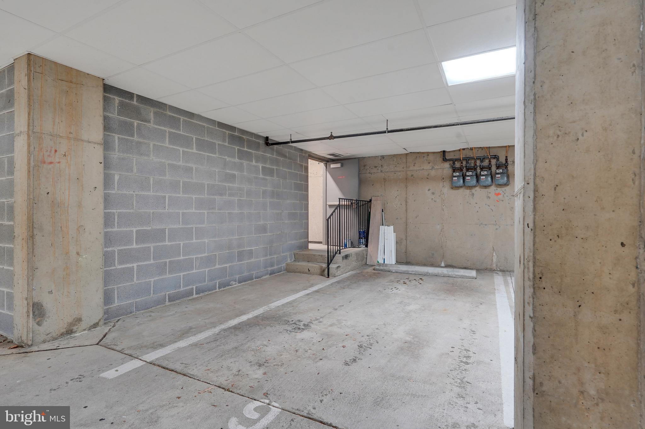 WESTBRIAR PLAZA - Residential