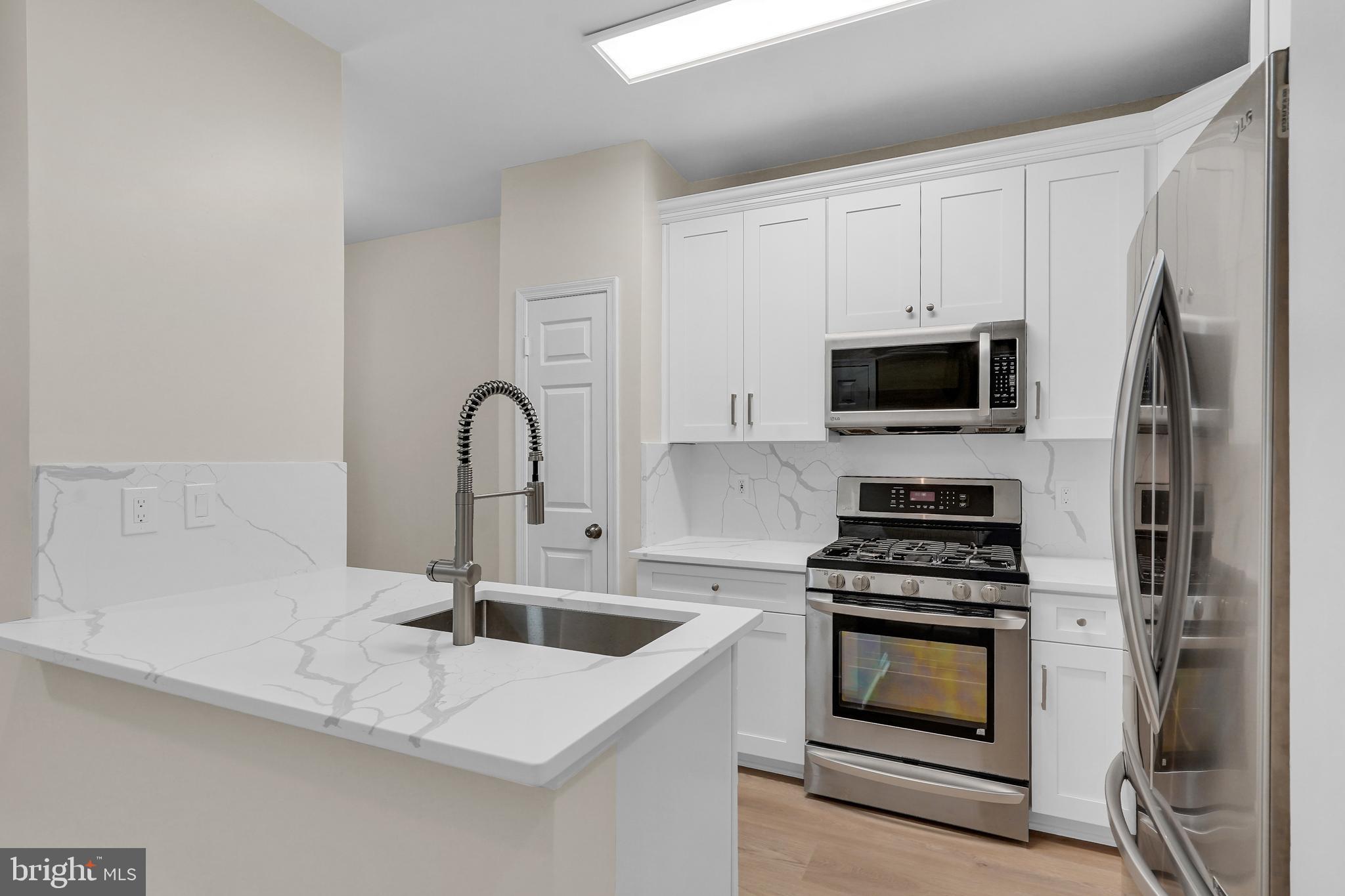 WESTBRIAR PLAZA - Residential