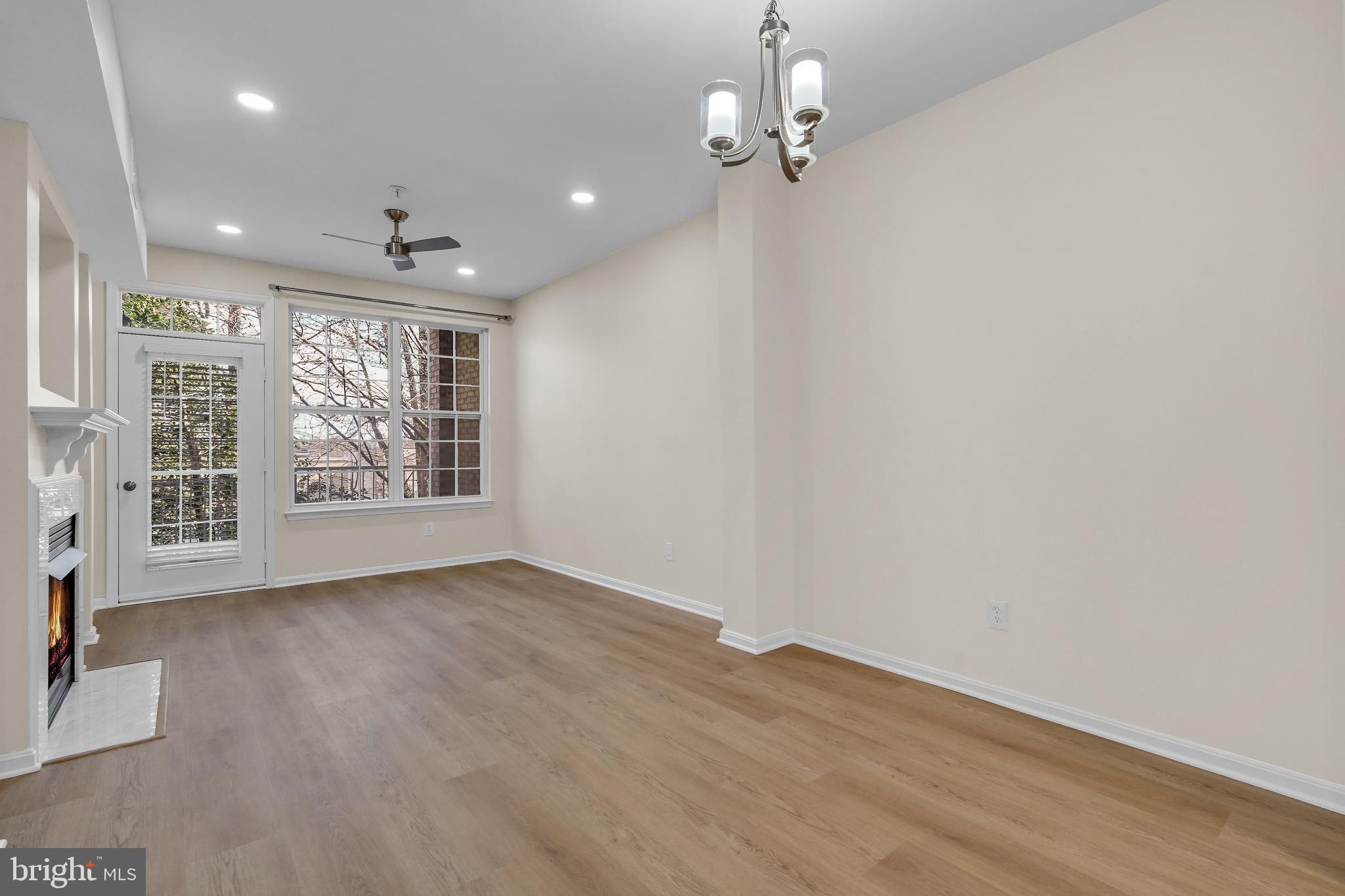 WESTBRIAR PLAZA - Residential