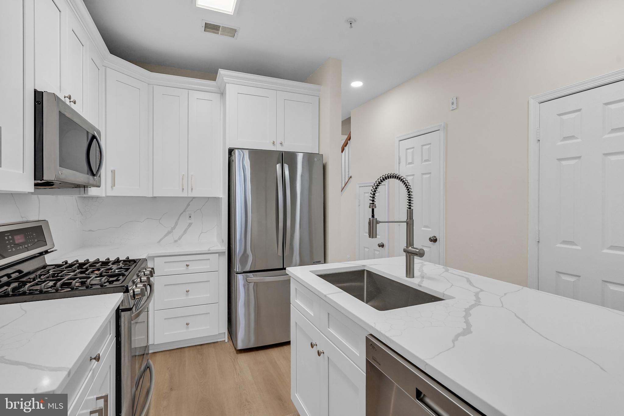 WESTBRIAR PLAZA - Residential