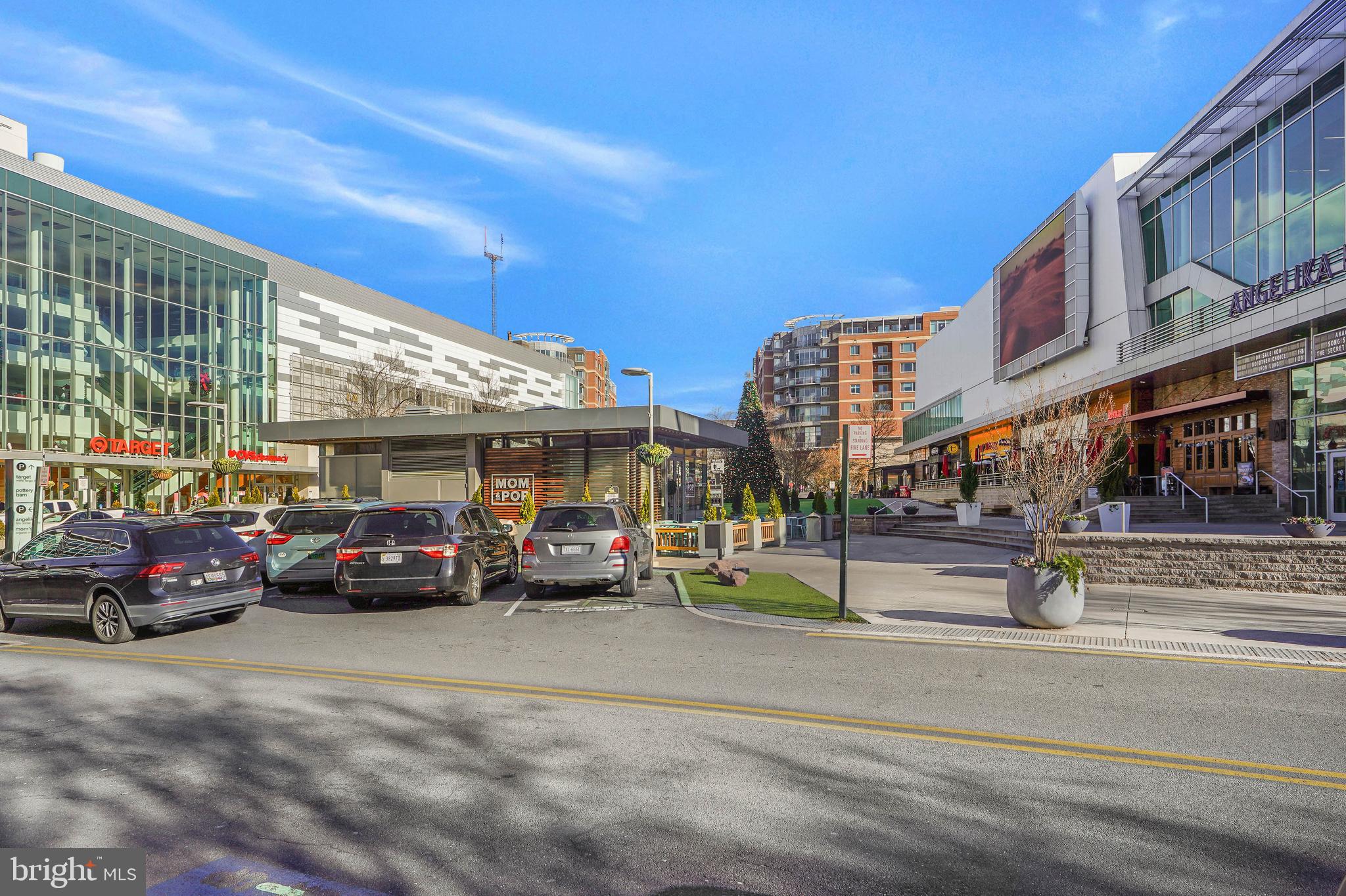 WESTBRIAR PLAZA - Residential