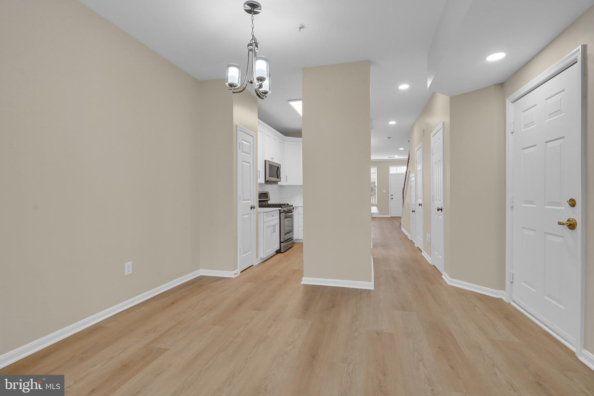 WESTBRIAR PLAZA - Residential