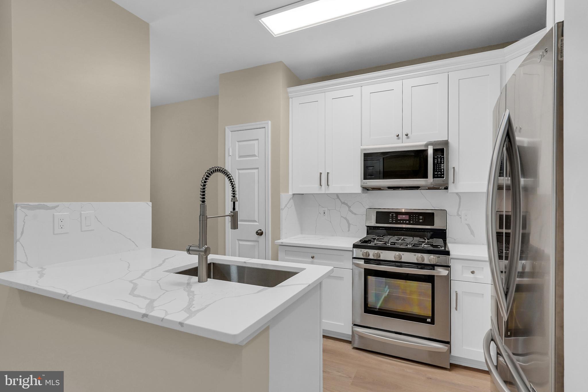 WESTBRIAR PLAZA - Residential