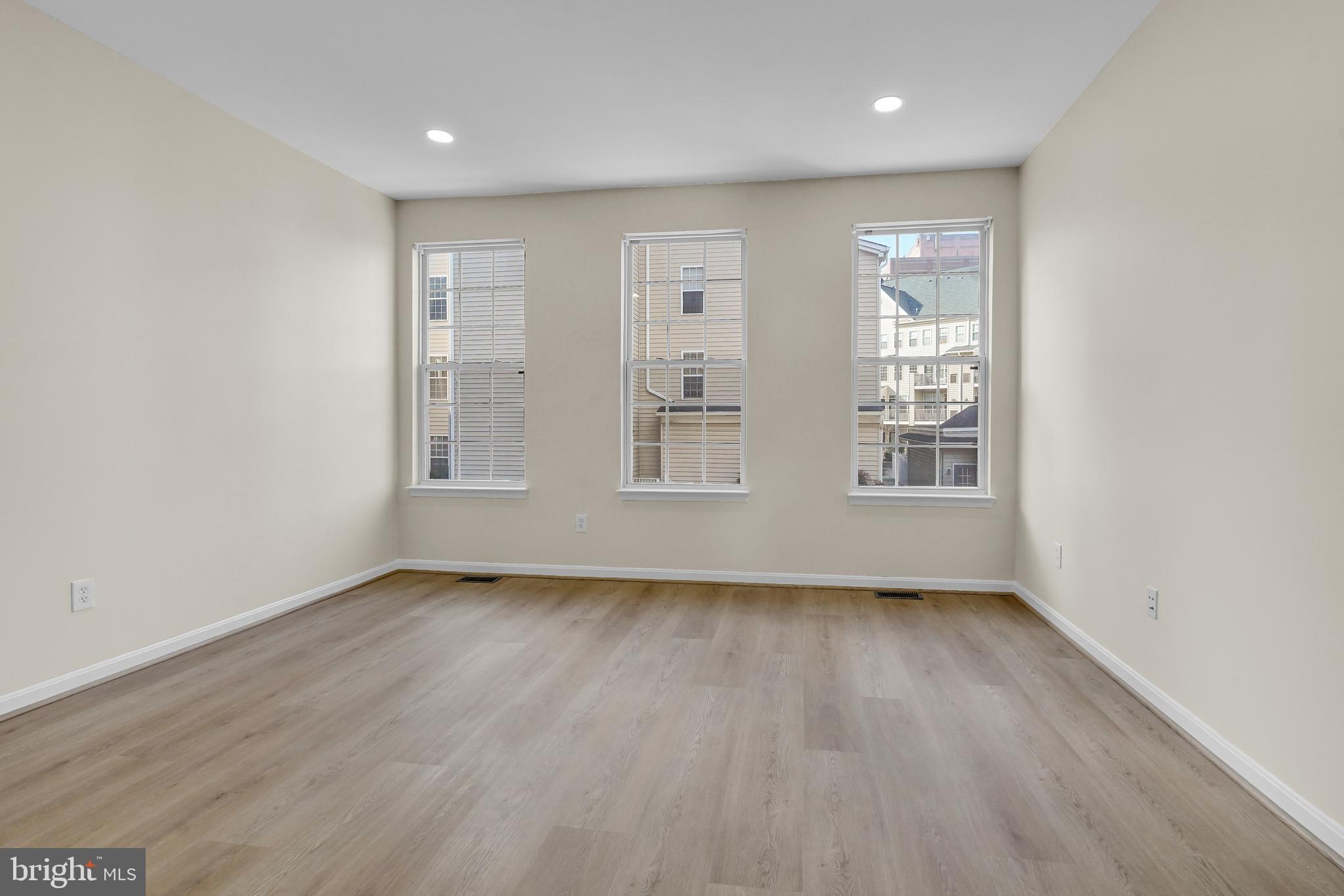 WESTBRIAR PLAZA - Residential