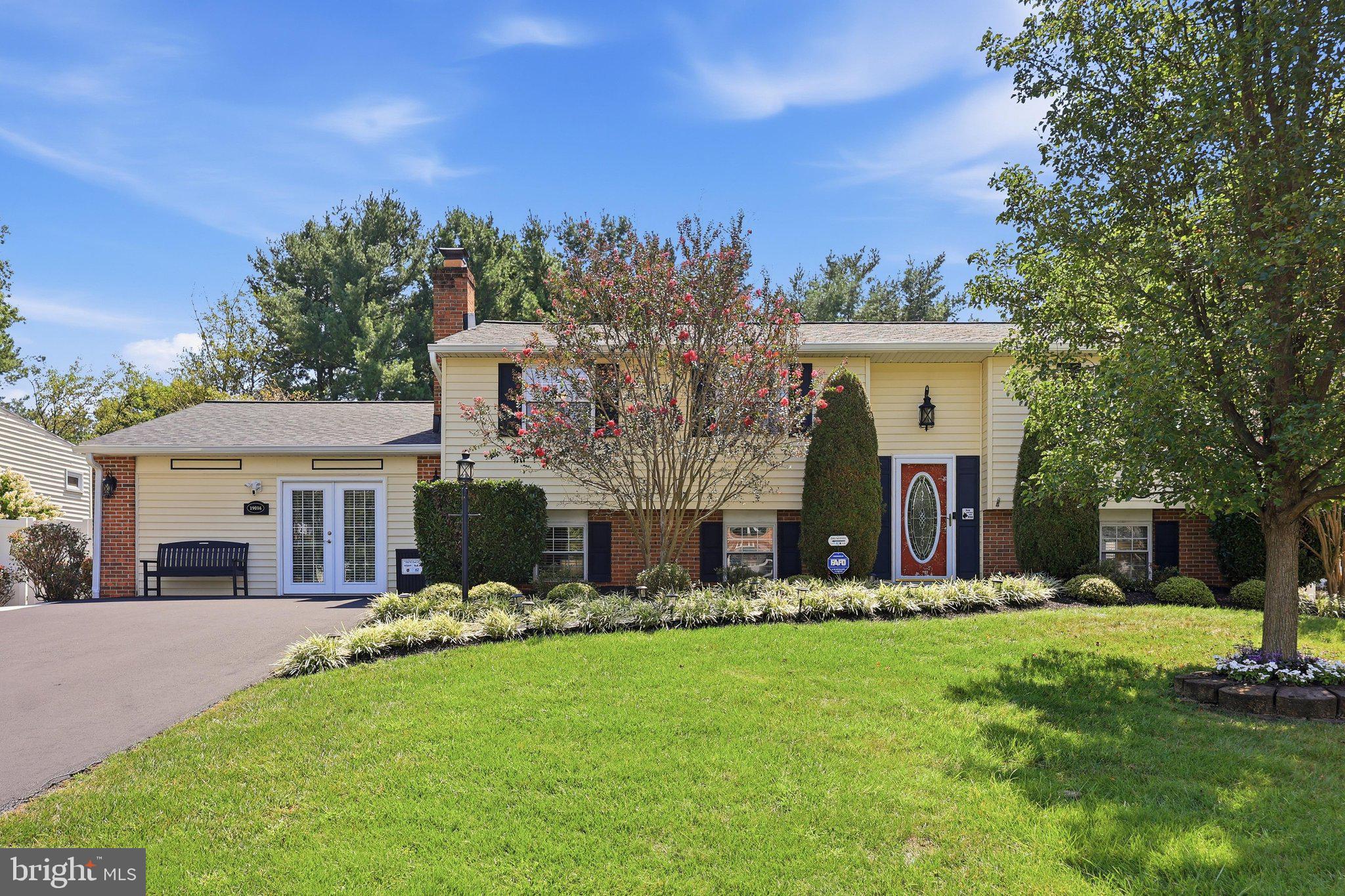 19016 HEMPSTONE COURT