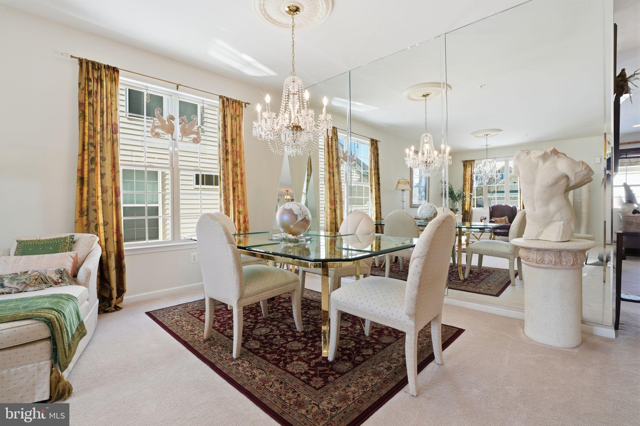 HERITAGE CR ESTS - Residential