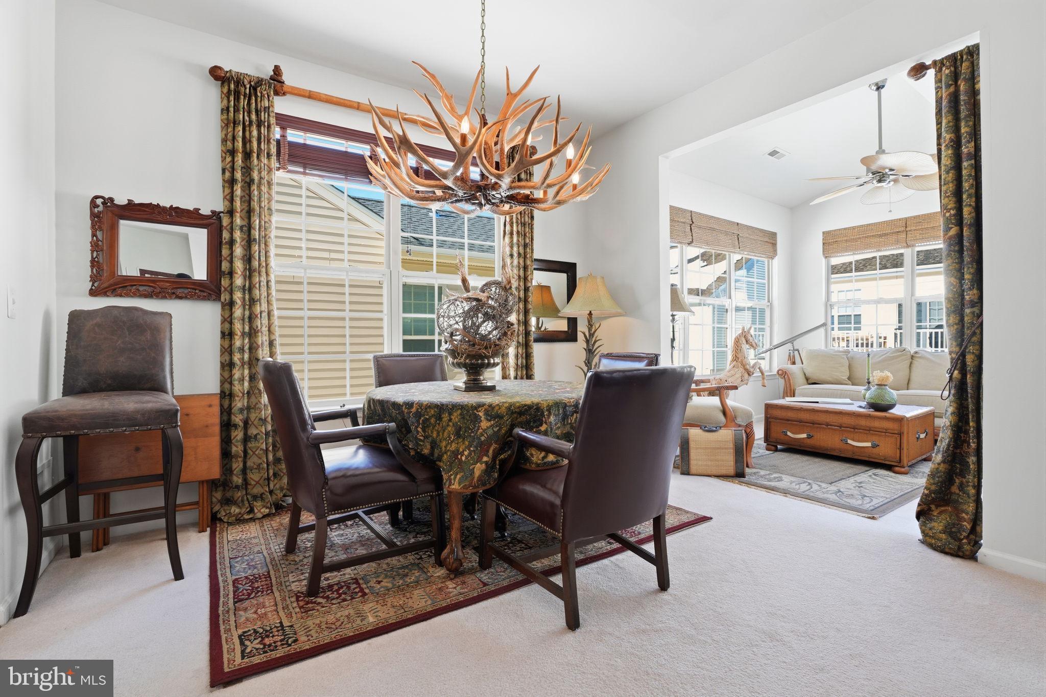 HERITAGE CR ESTS - Residential