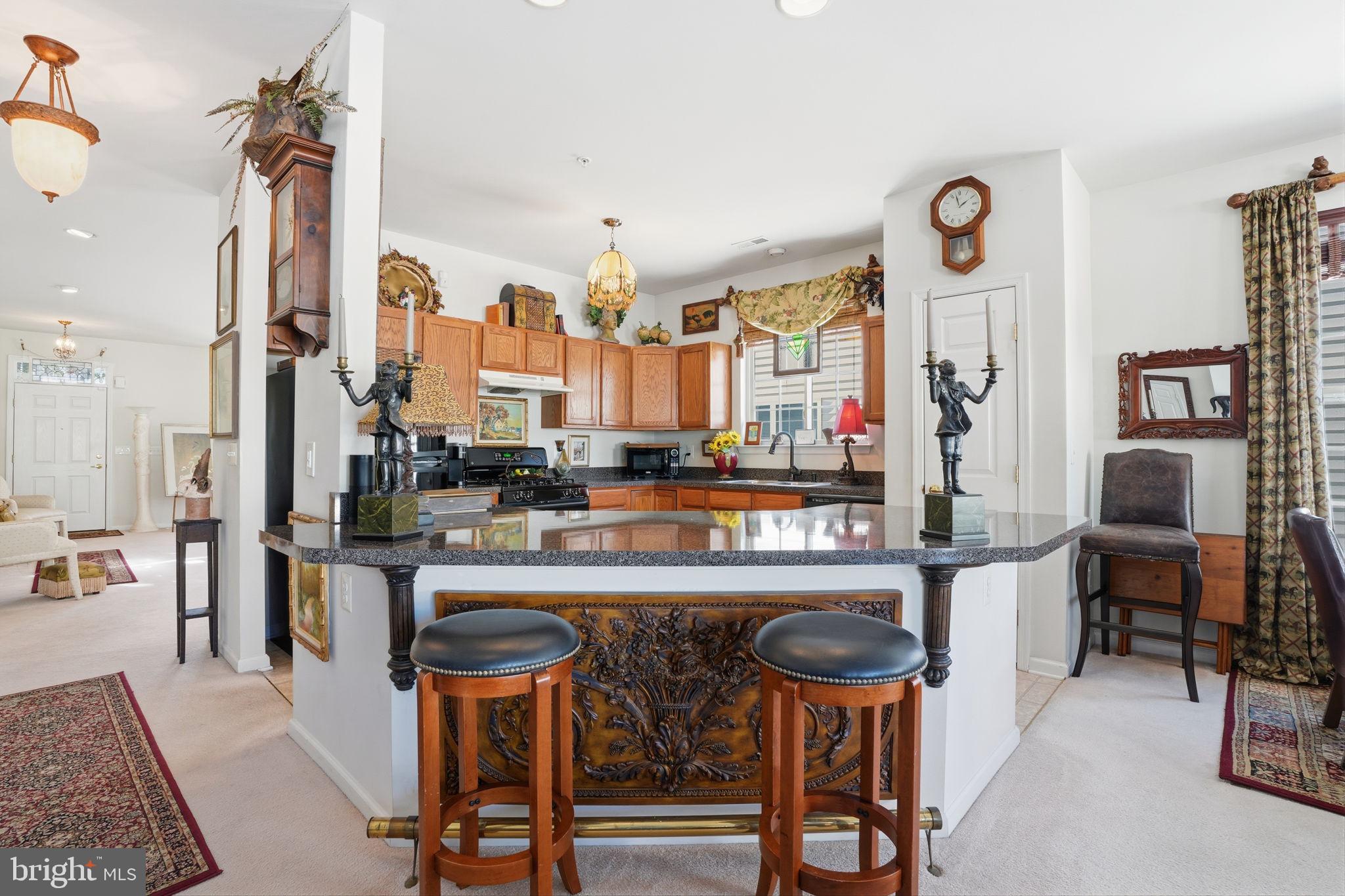 HERITAGE CR ESTS - Residential