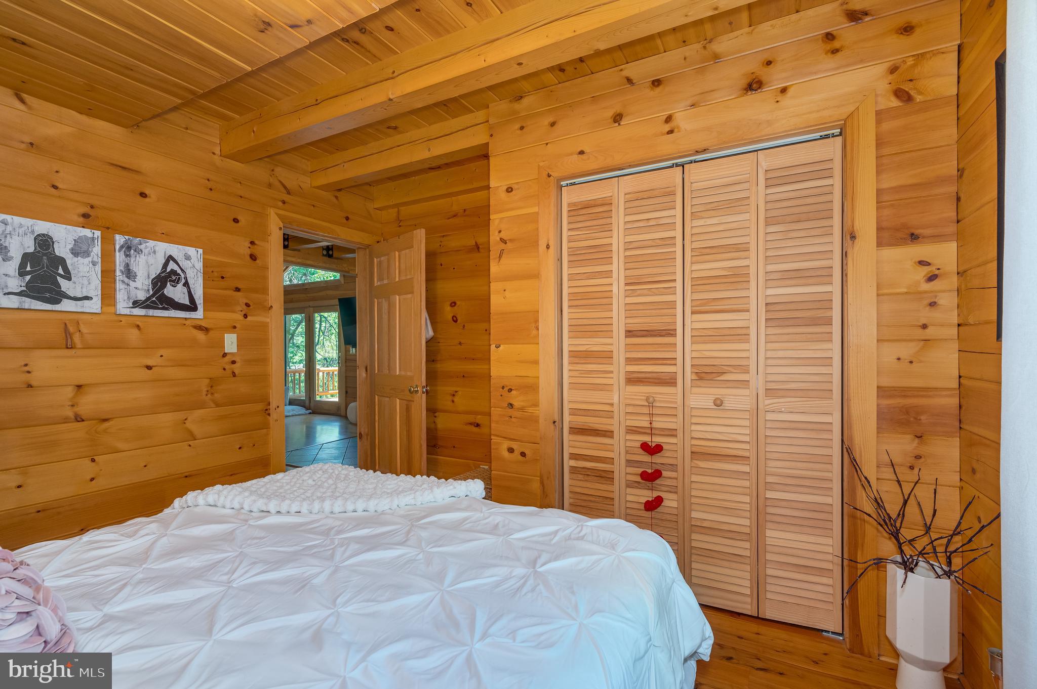 SOMERSET - Residential