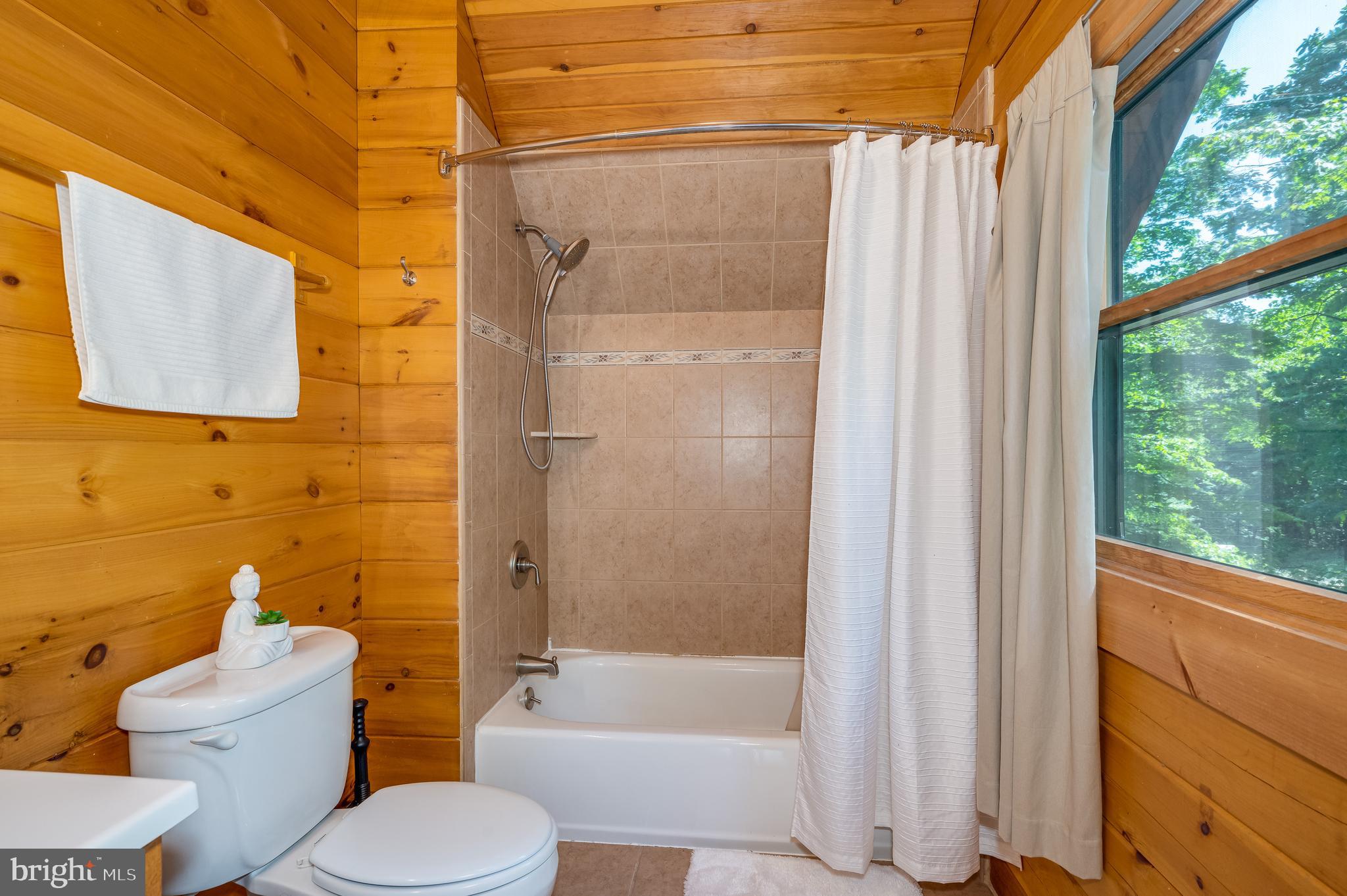 SOMERSET - Residential