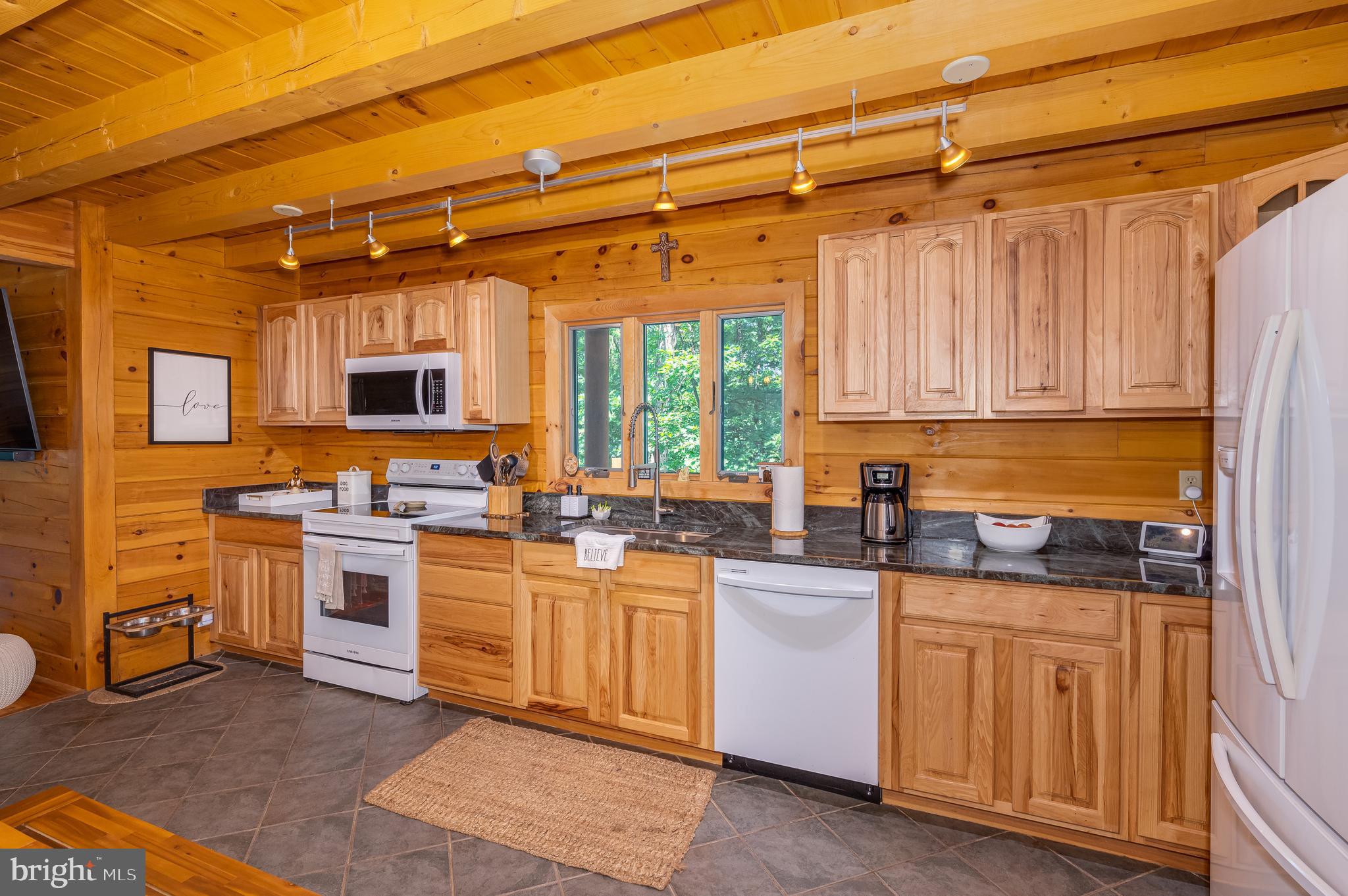 SOMERSET - Residential