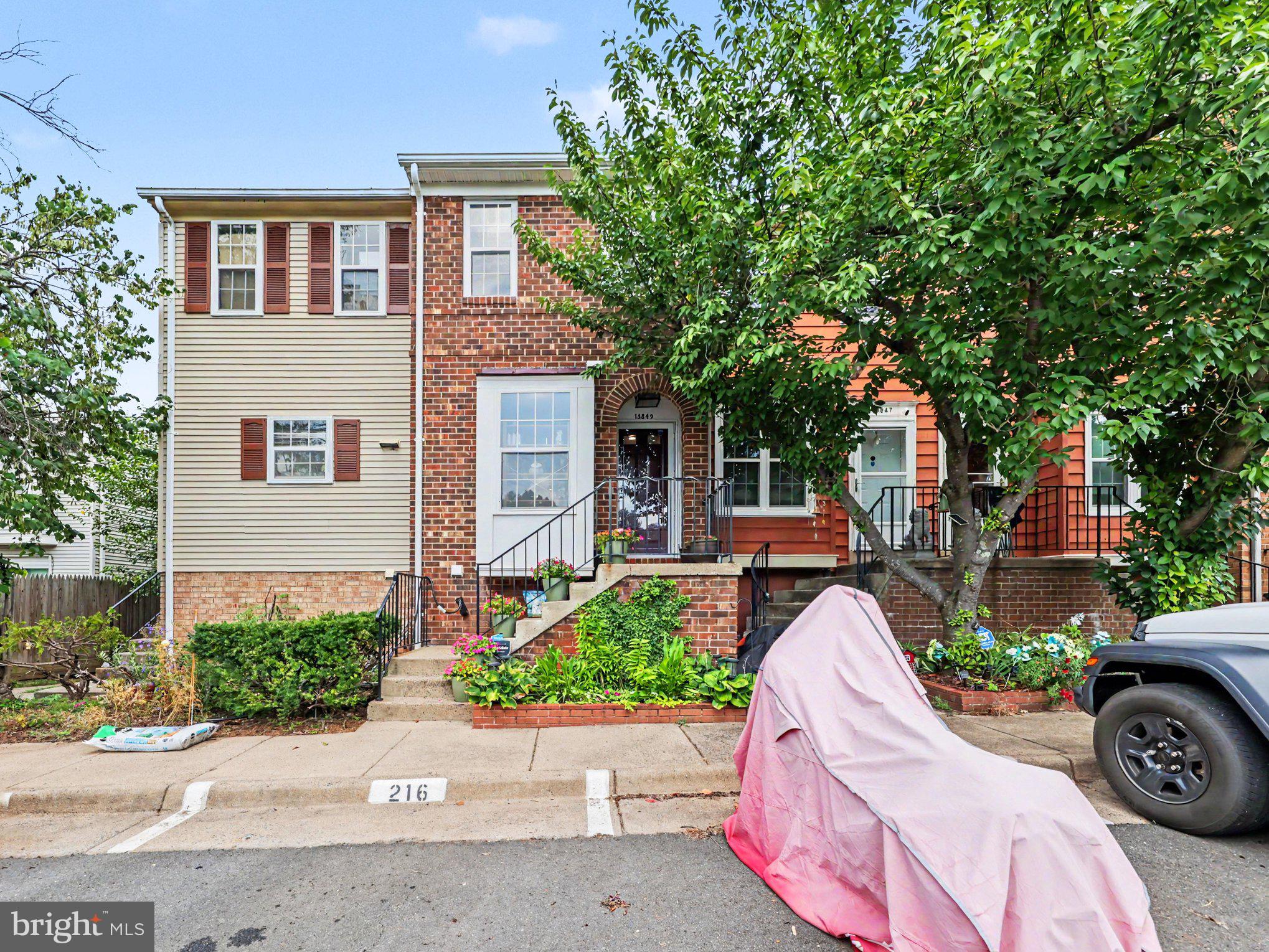 13849 CONSTITUTION COURT