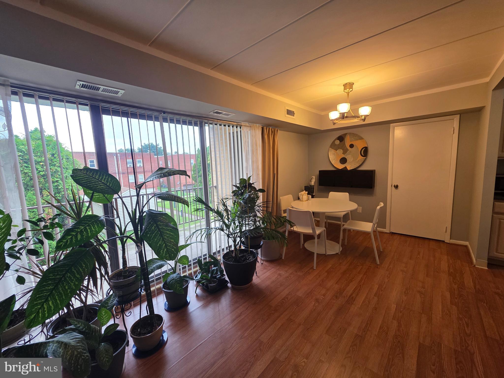 BUSTLETON - Residential