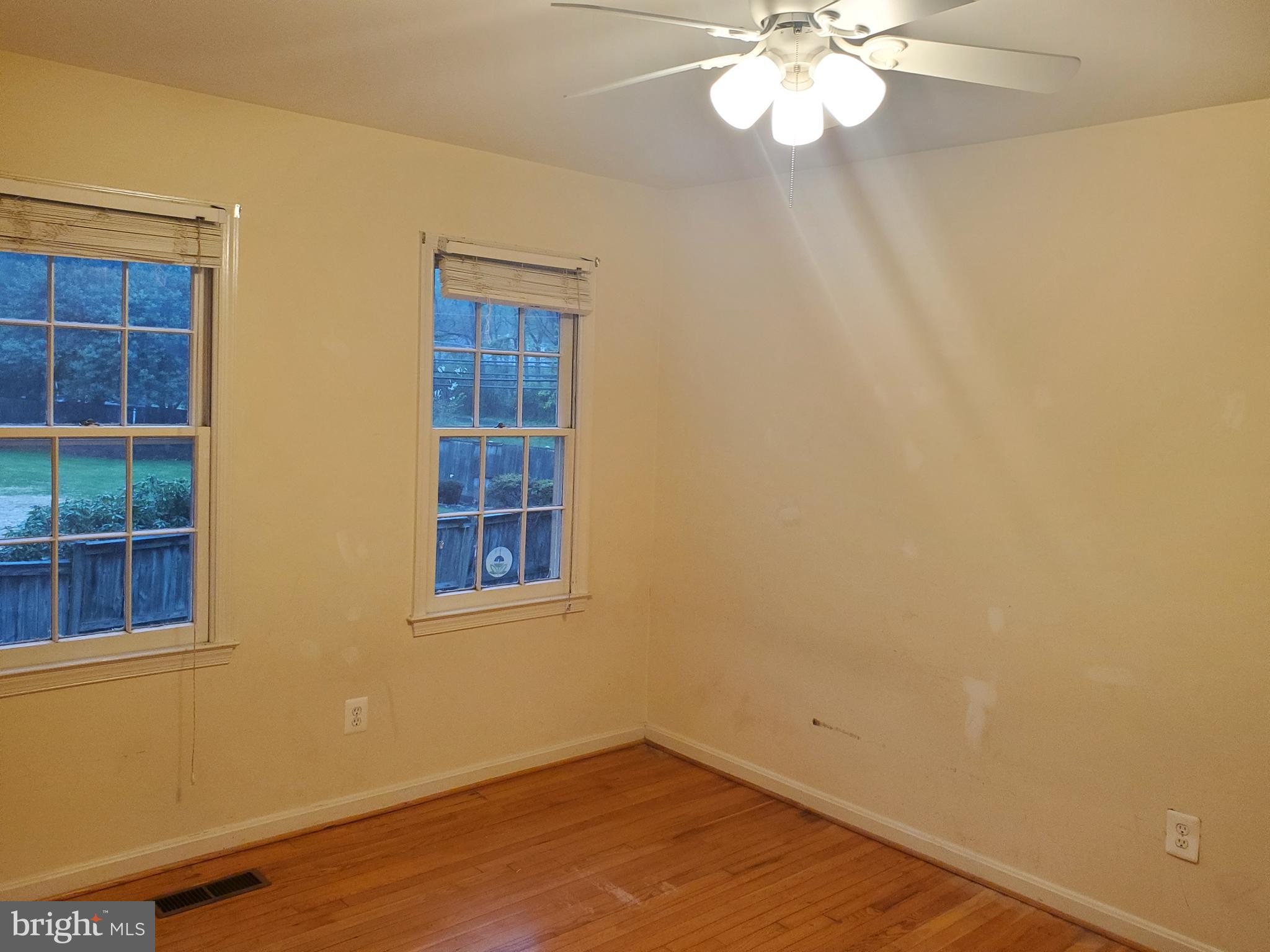 POTOMAC VILLAGE - Residential