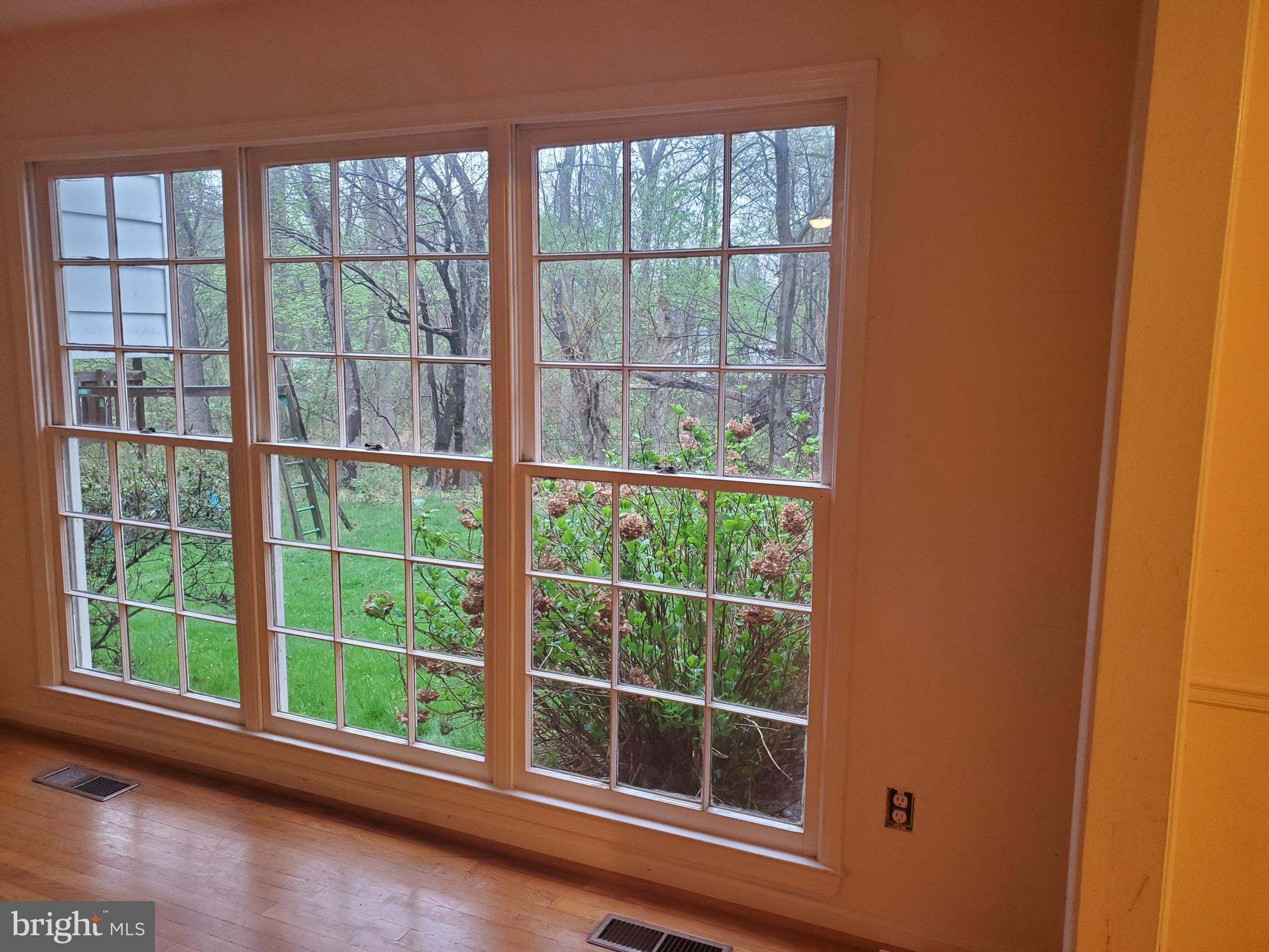 POTOMAC VILLAGE - Residential