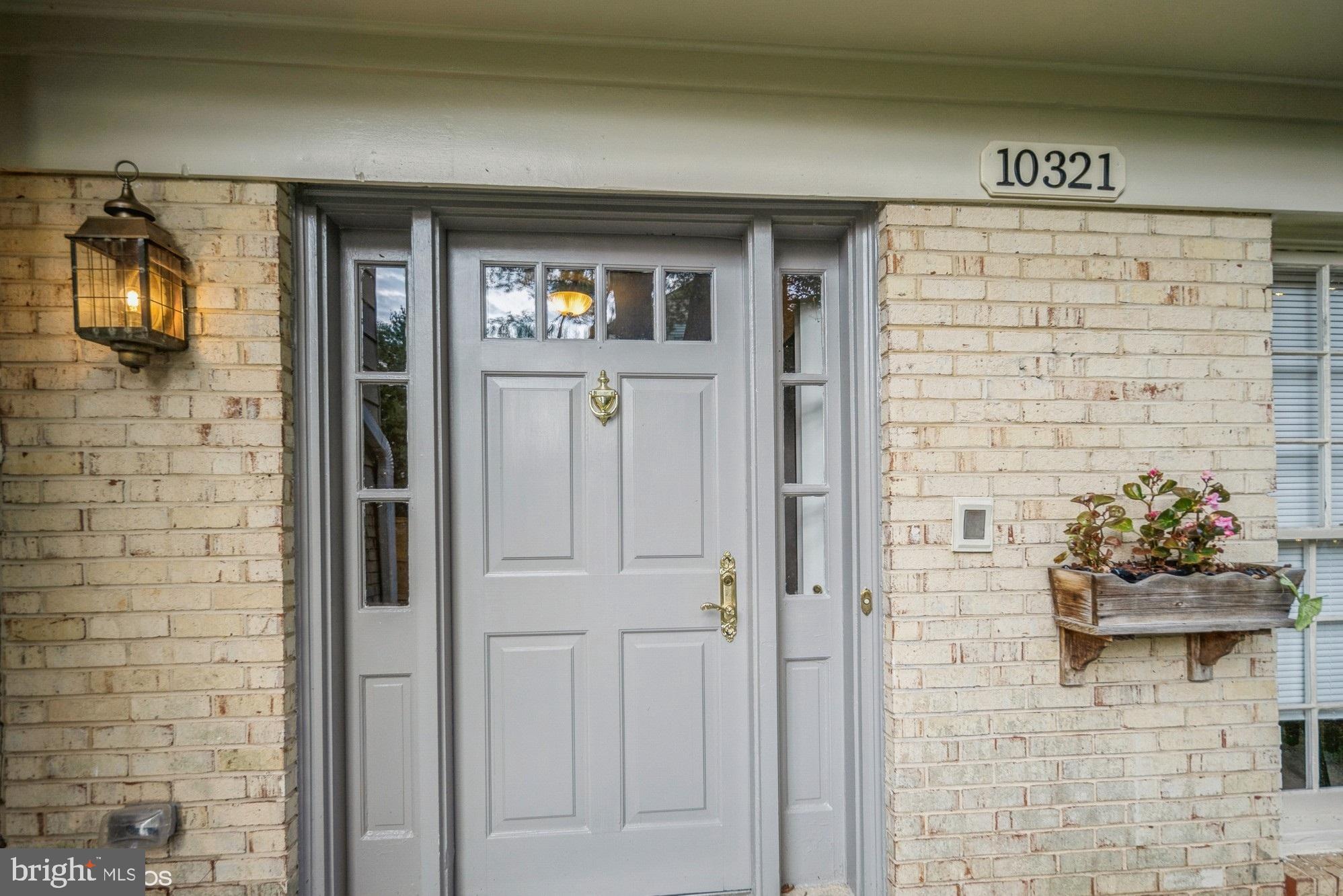 POTOMAC VILLAGE - Residential