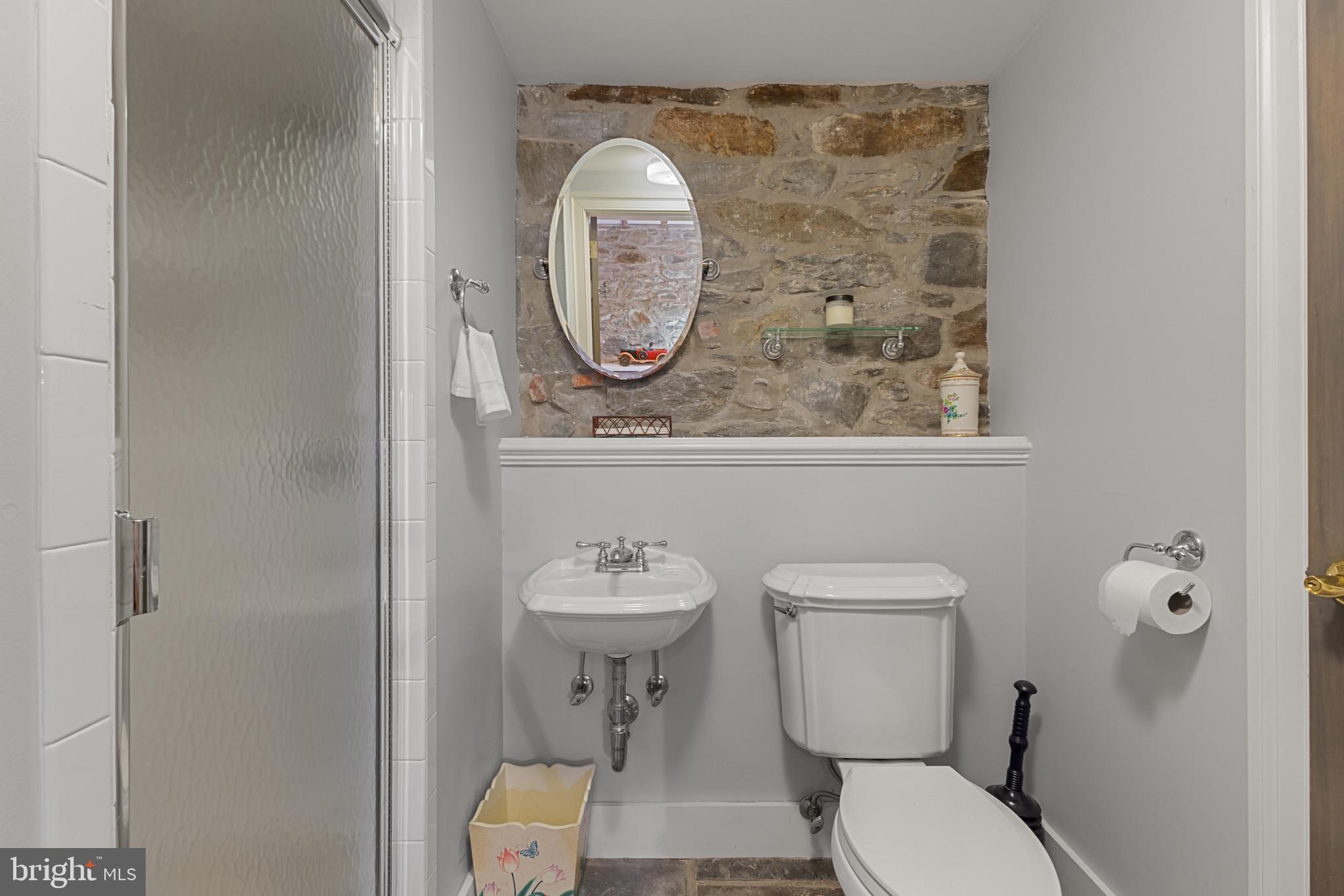 OLD TOWN ALEXANDRIA - Residential