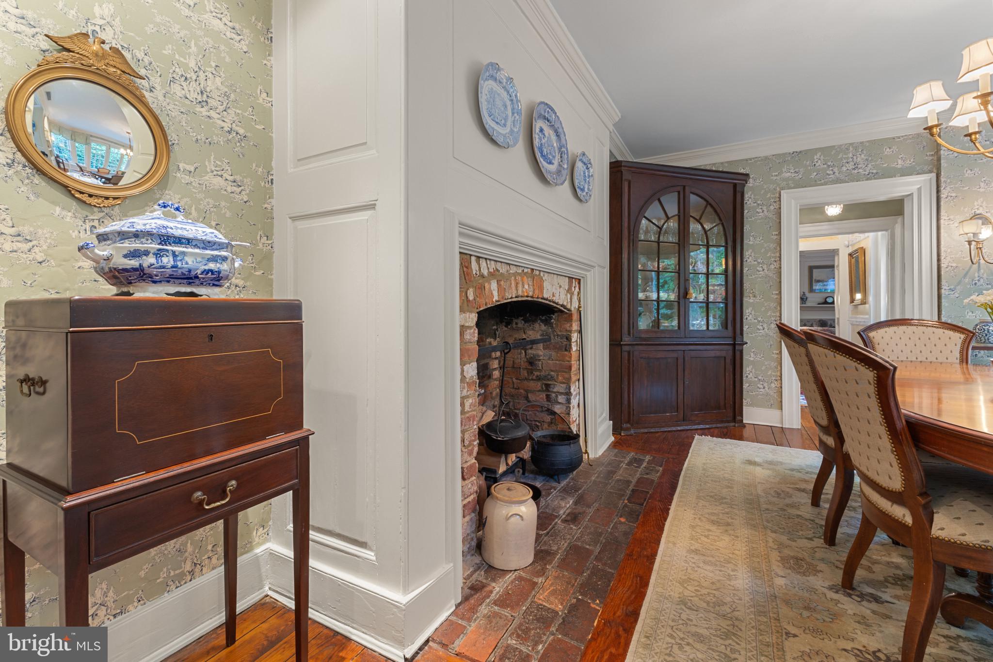 OLD TOWN ALEXANDRIA - Residential