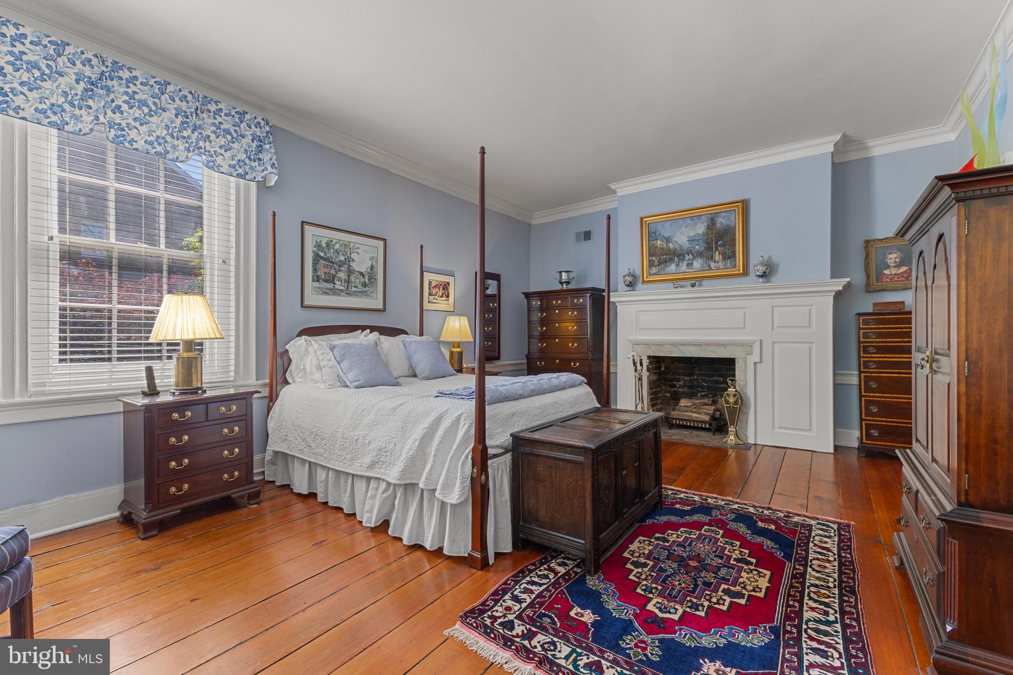 OLD TOWN ALEXANDRIA - Residential