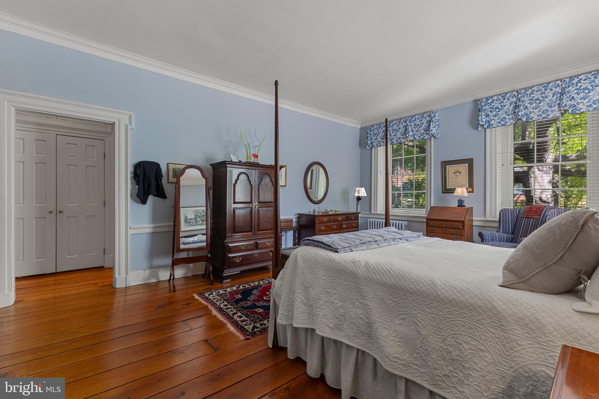 OLD TOWN ALEXANDRIA - Residential