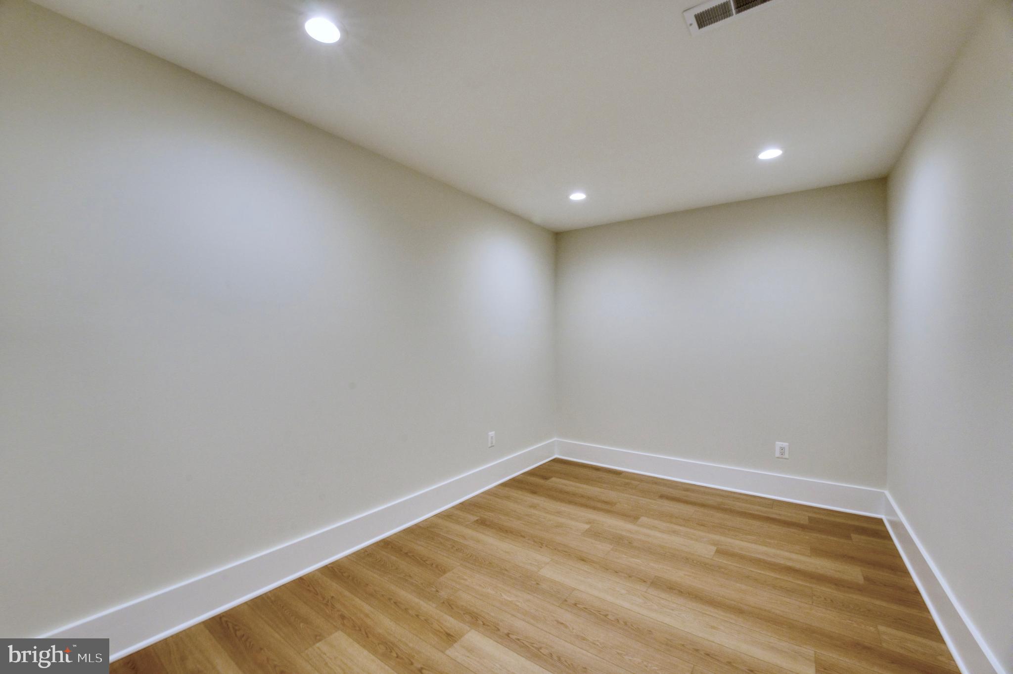 LYON PARK - Residential