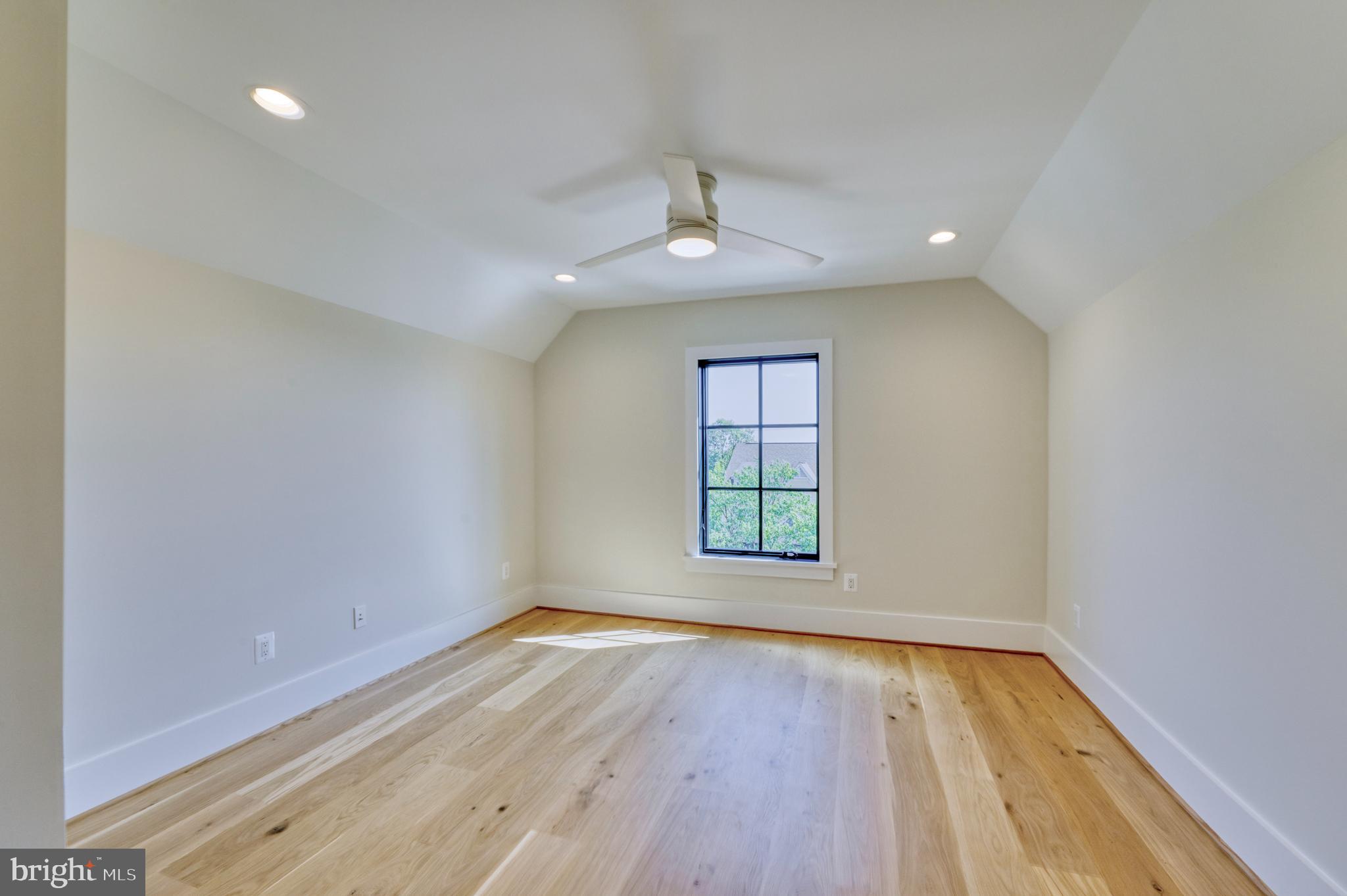 LYON PARK - Residential