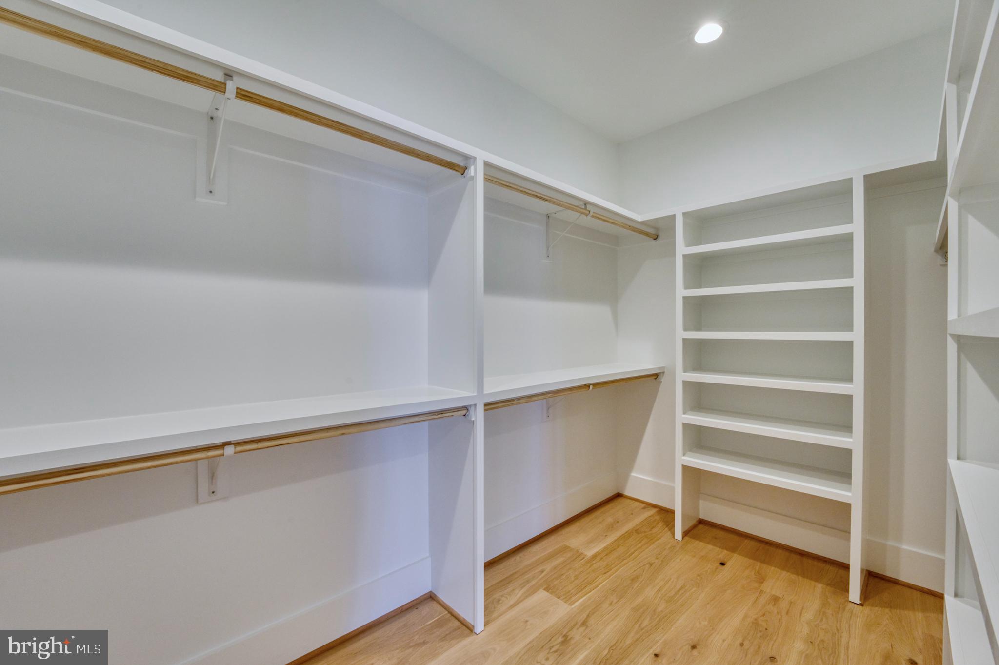 LYON PARK - Residential