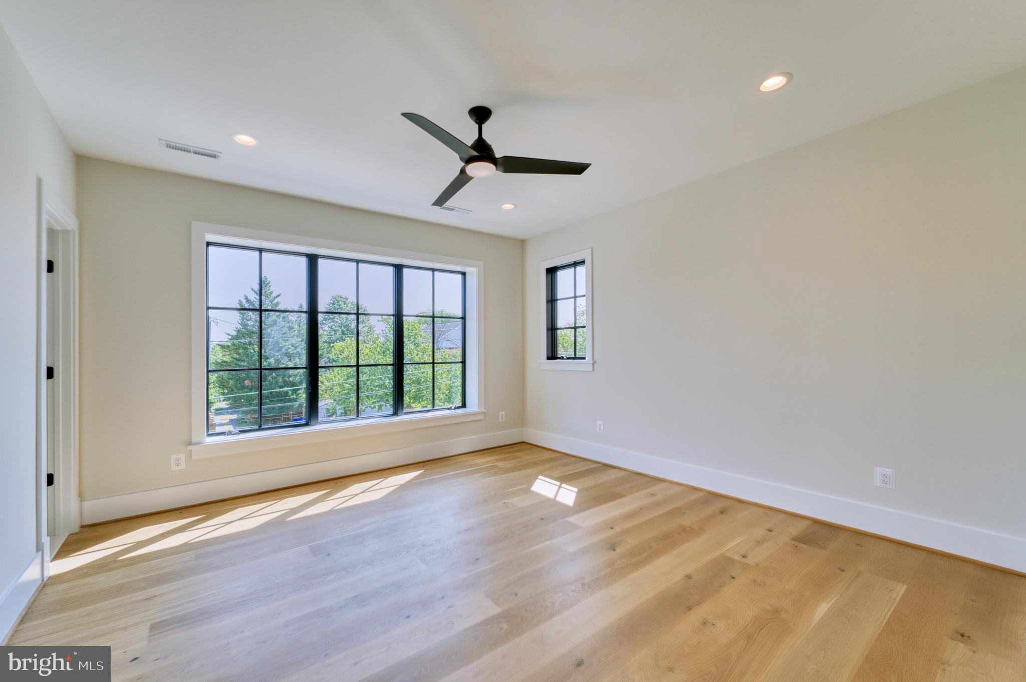 LYON PARK - Residential