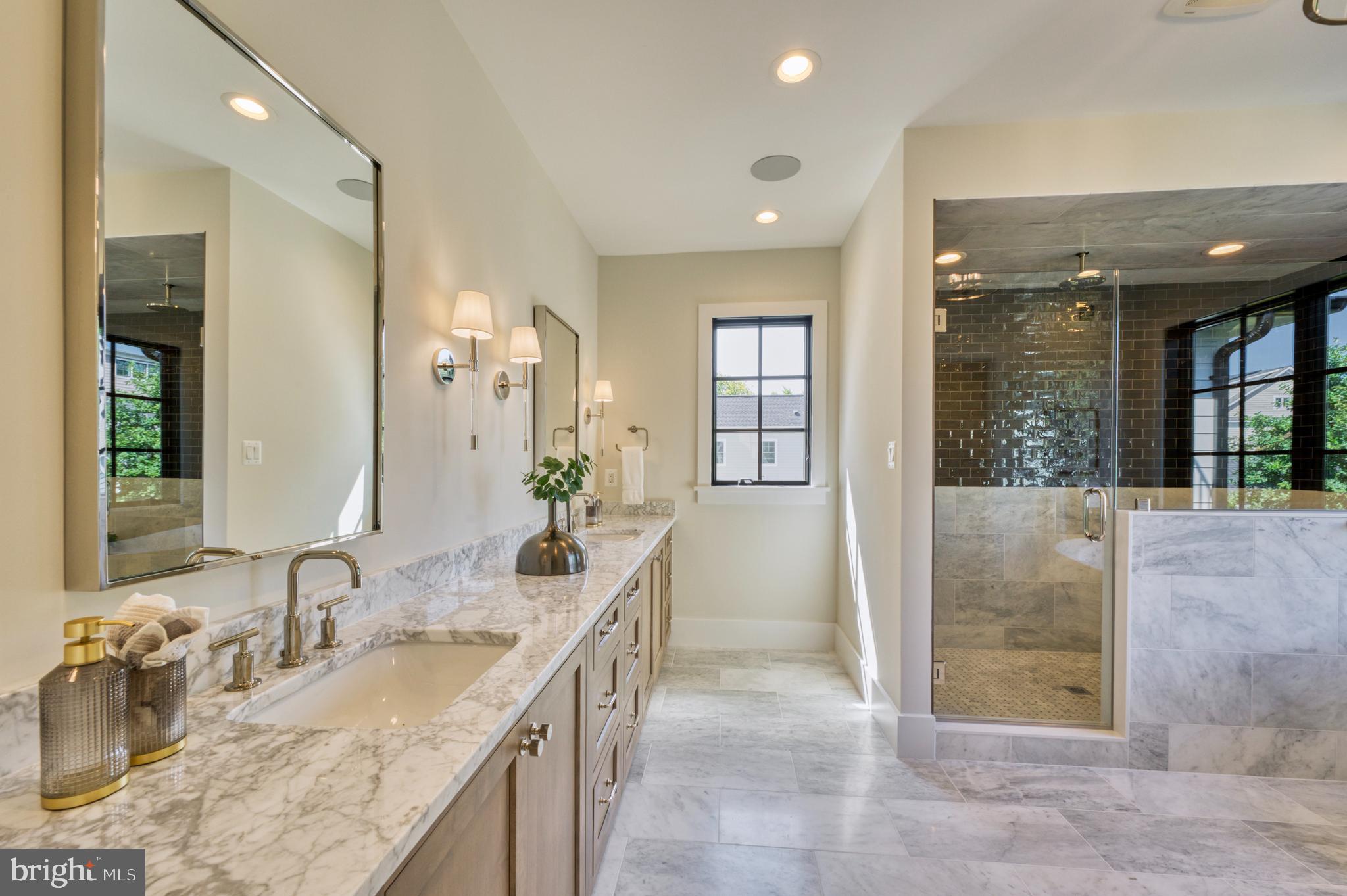 LYON PARK - Residential