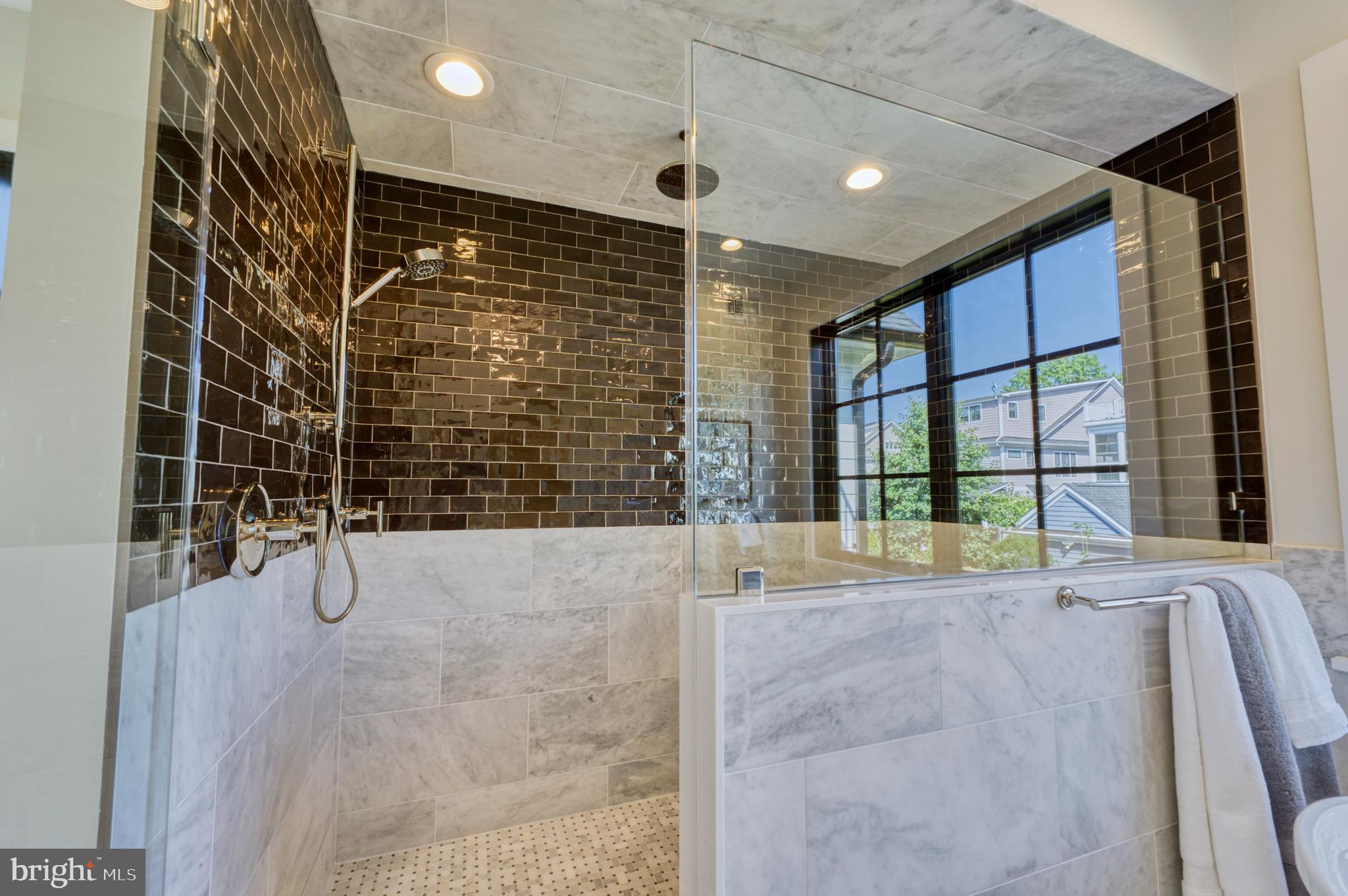 LYON PARK - Residential