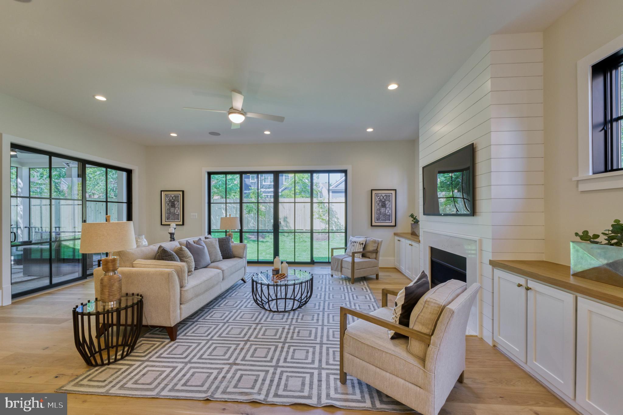 LYON PARK - Residential