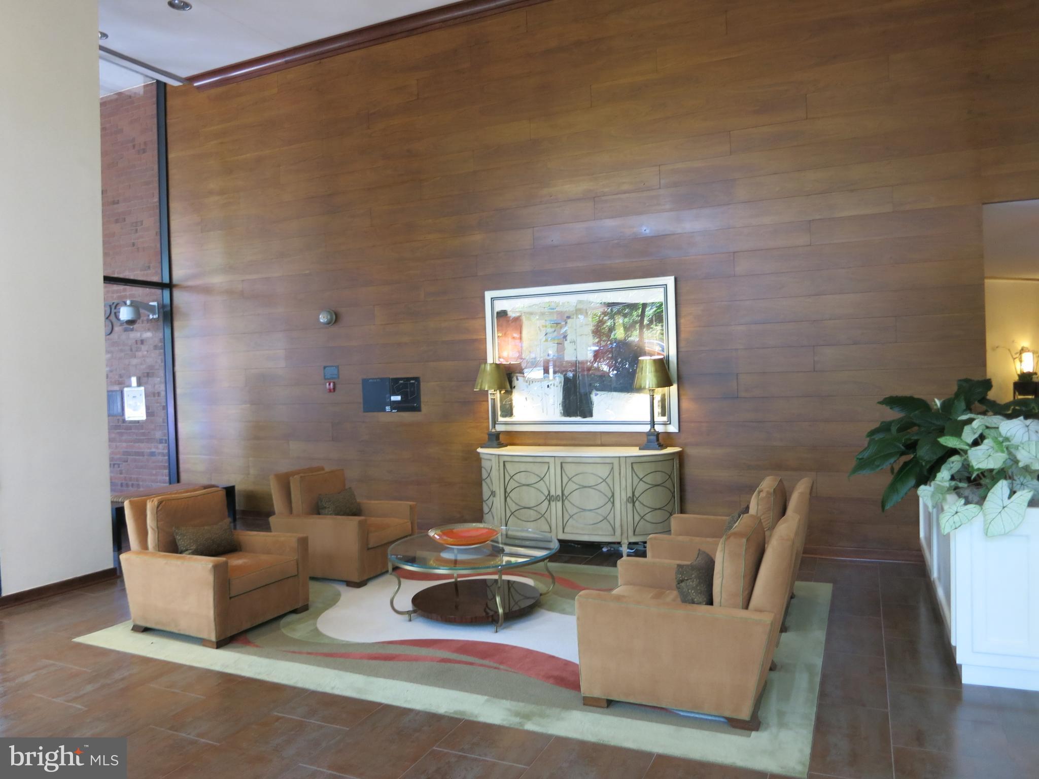 WEST END - Residential Lease