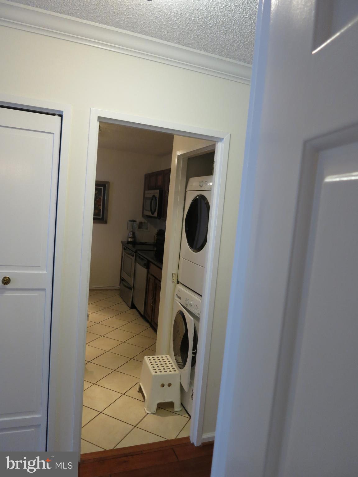 WEST END - Residential Lease