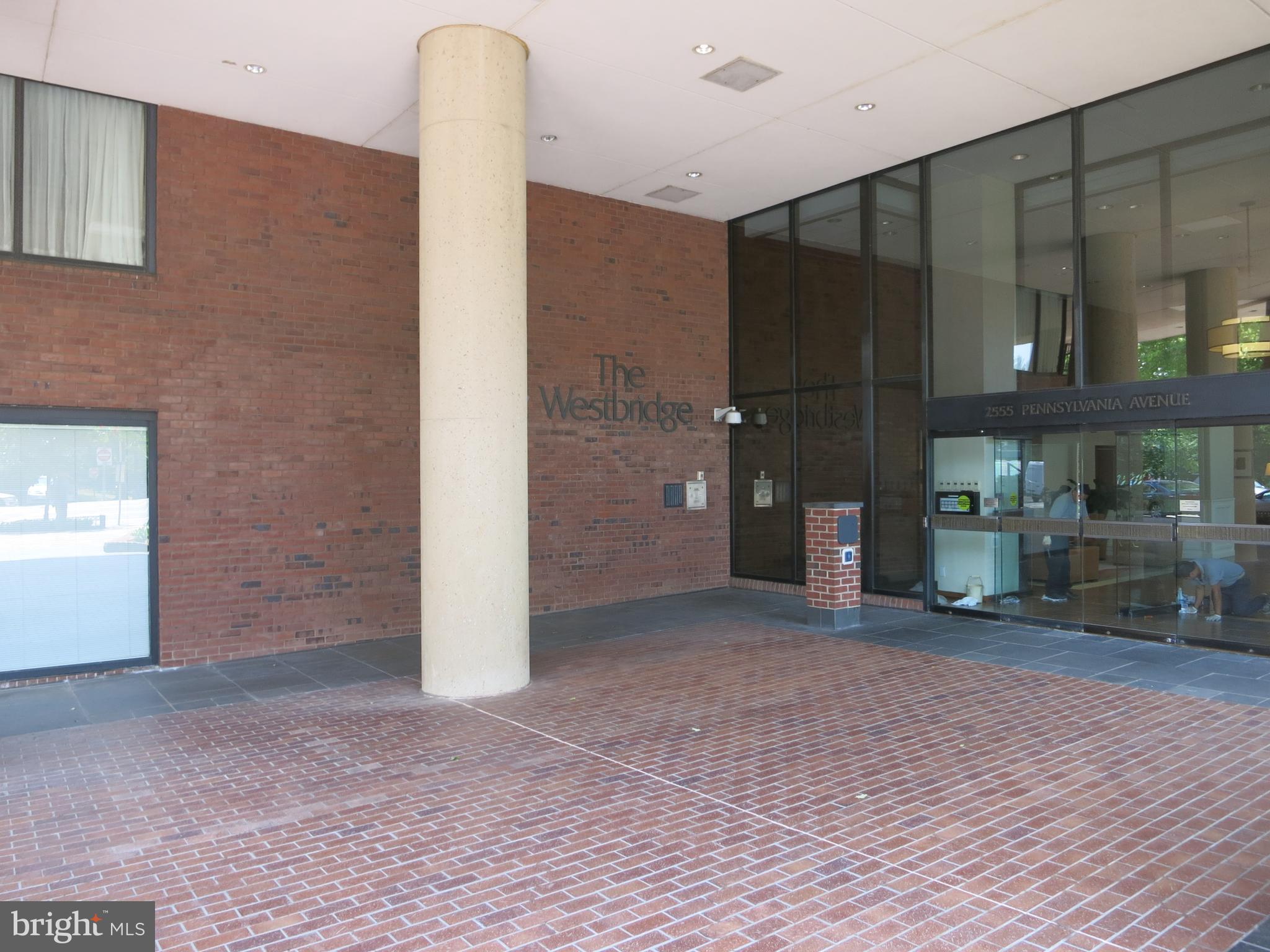 WEST END - Residential Lease