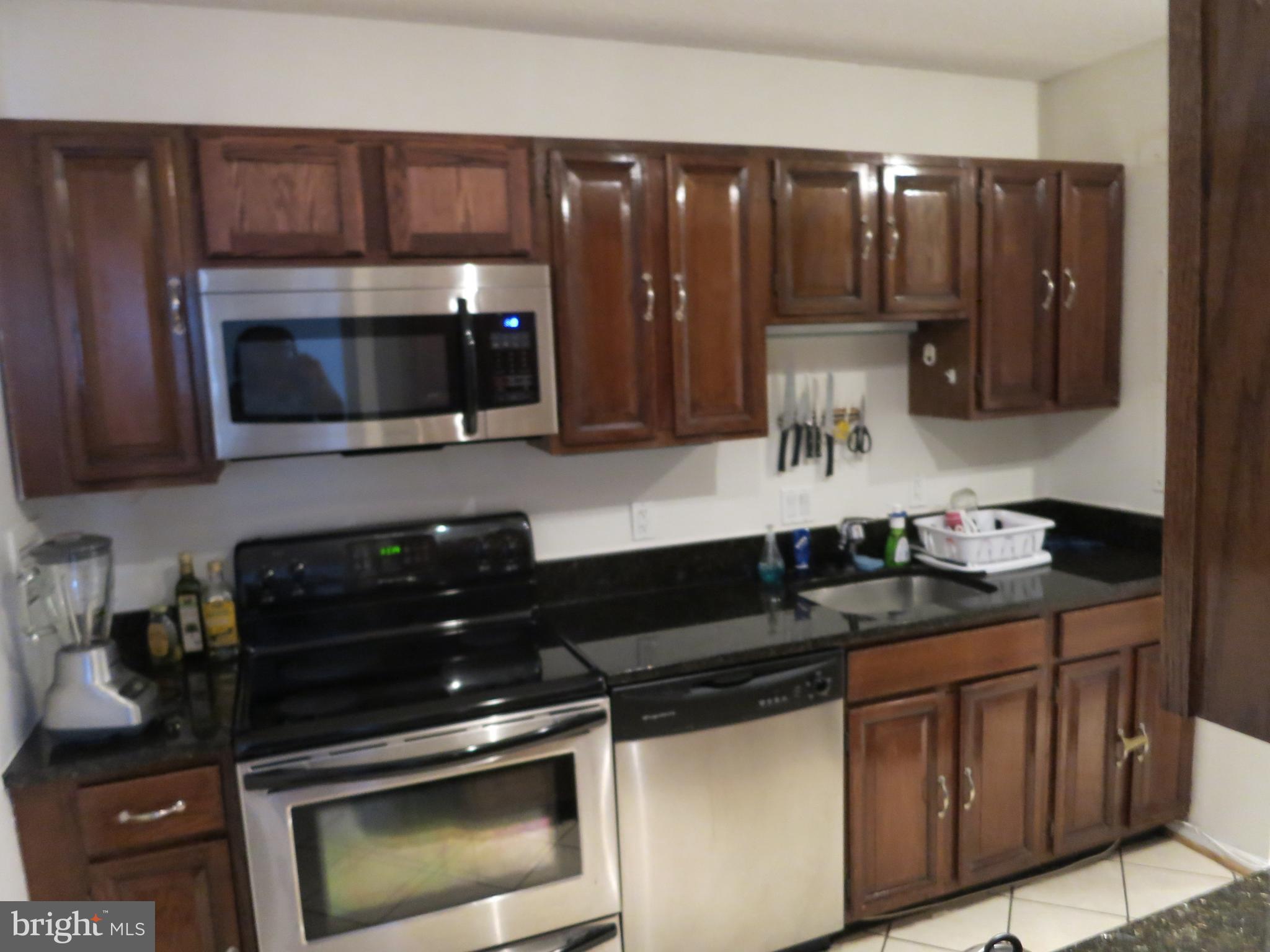 WEST END - Residential Lease