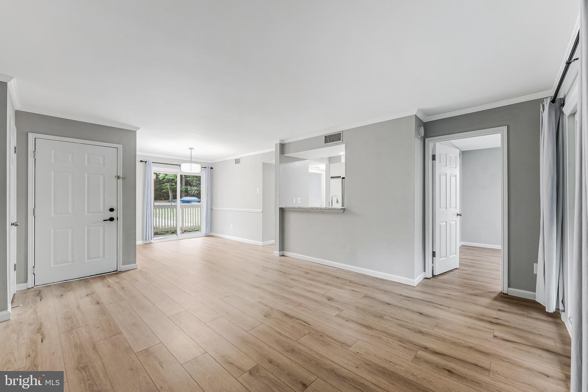 1501 LINCOLN WAY 101
