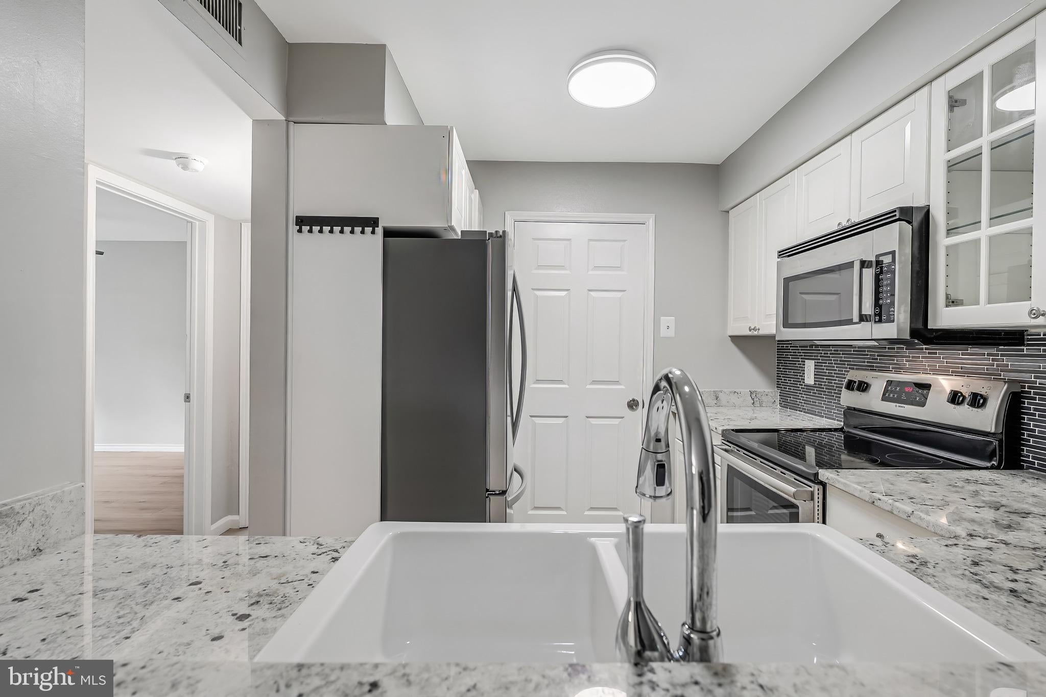 1501 LINCOLN WAY 101
