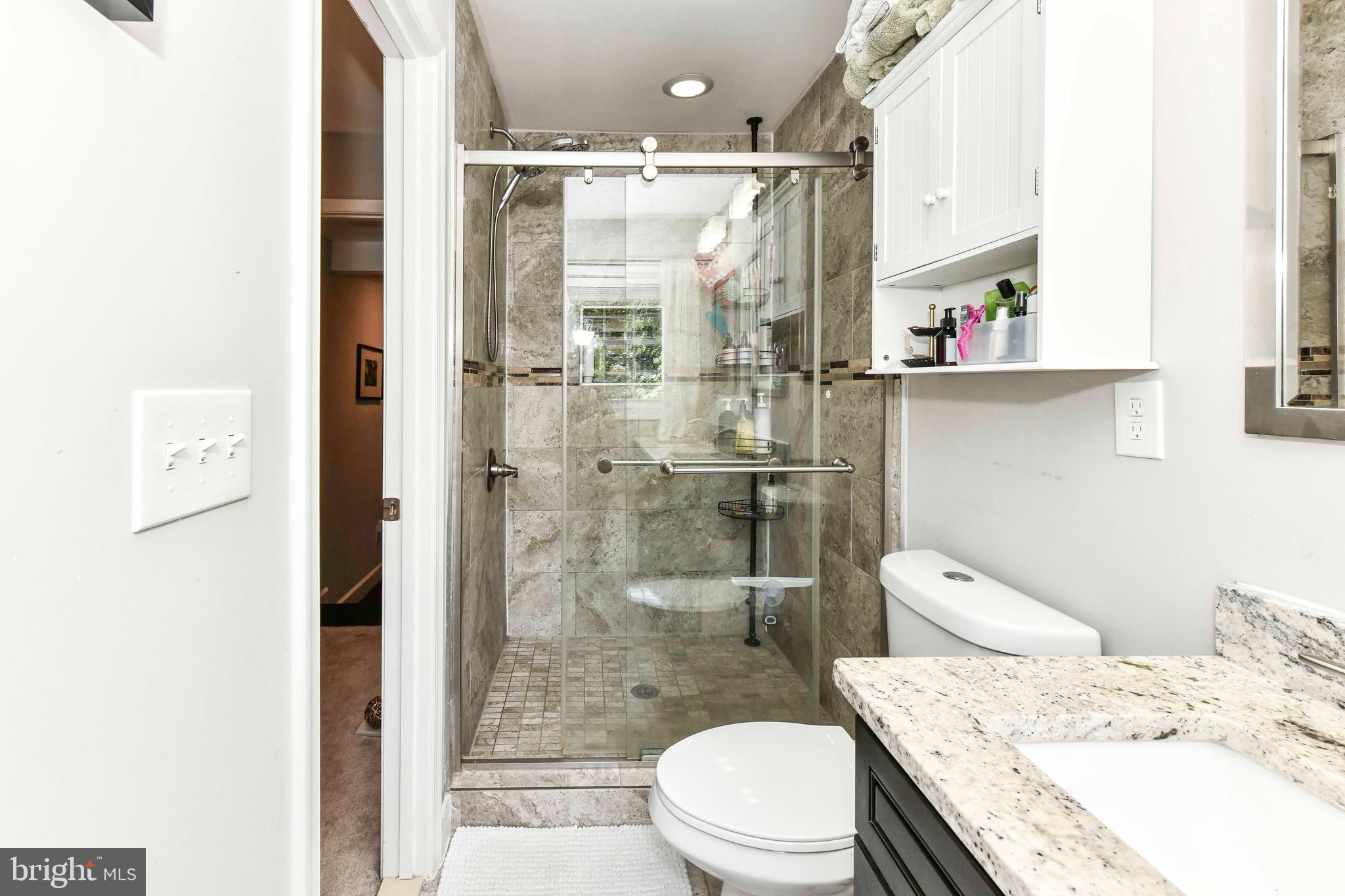 JEFFERSON MANOR - Residential Lease