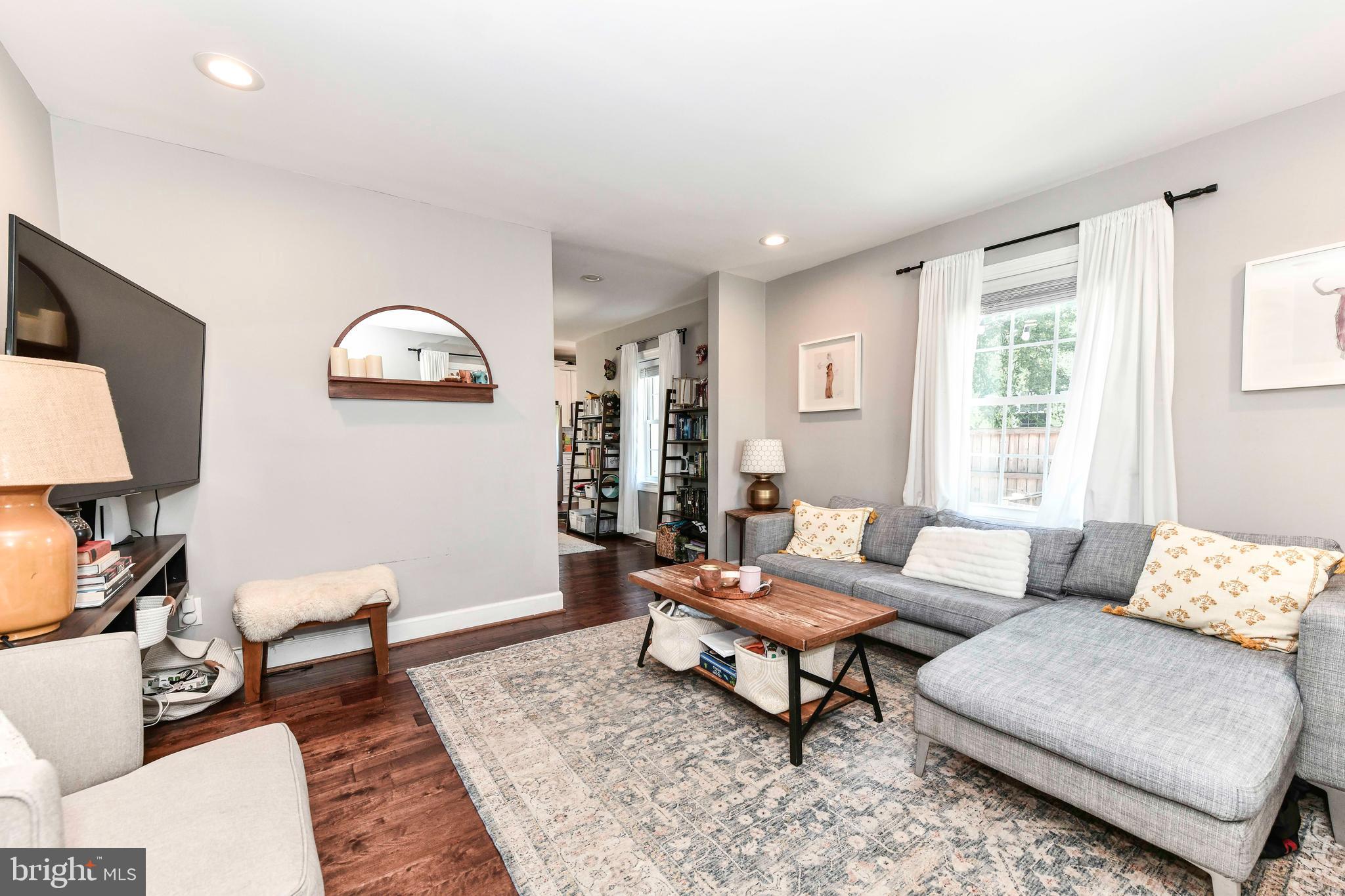 JEFFERSON MANOR - Residential Lease